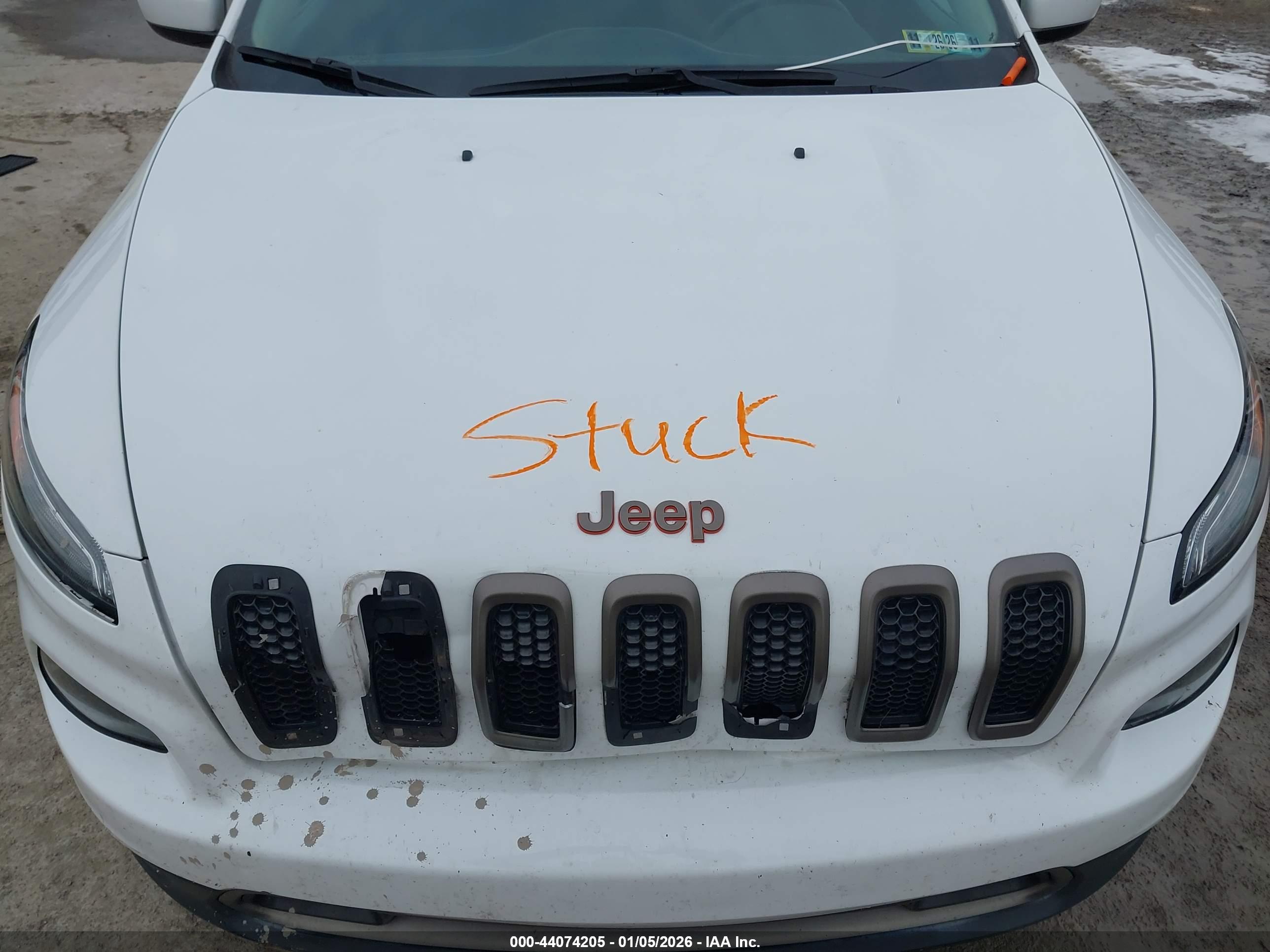 JEEP CHEROKEE image 10