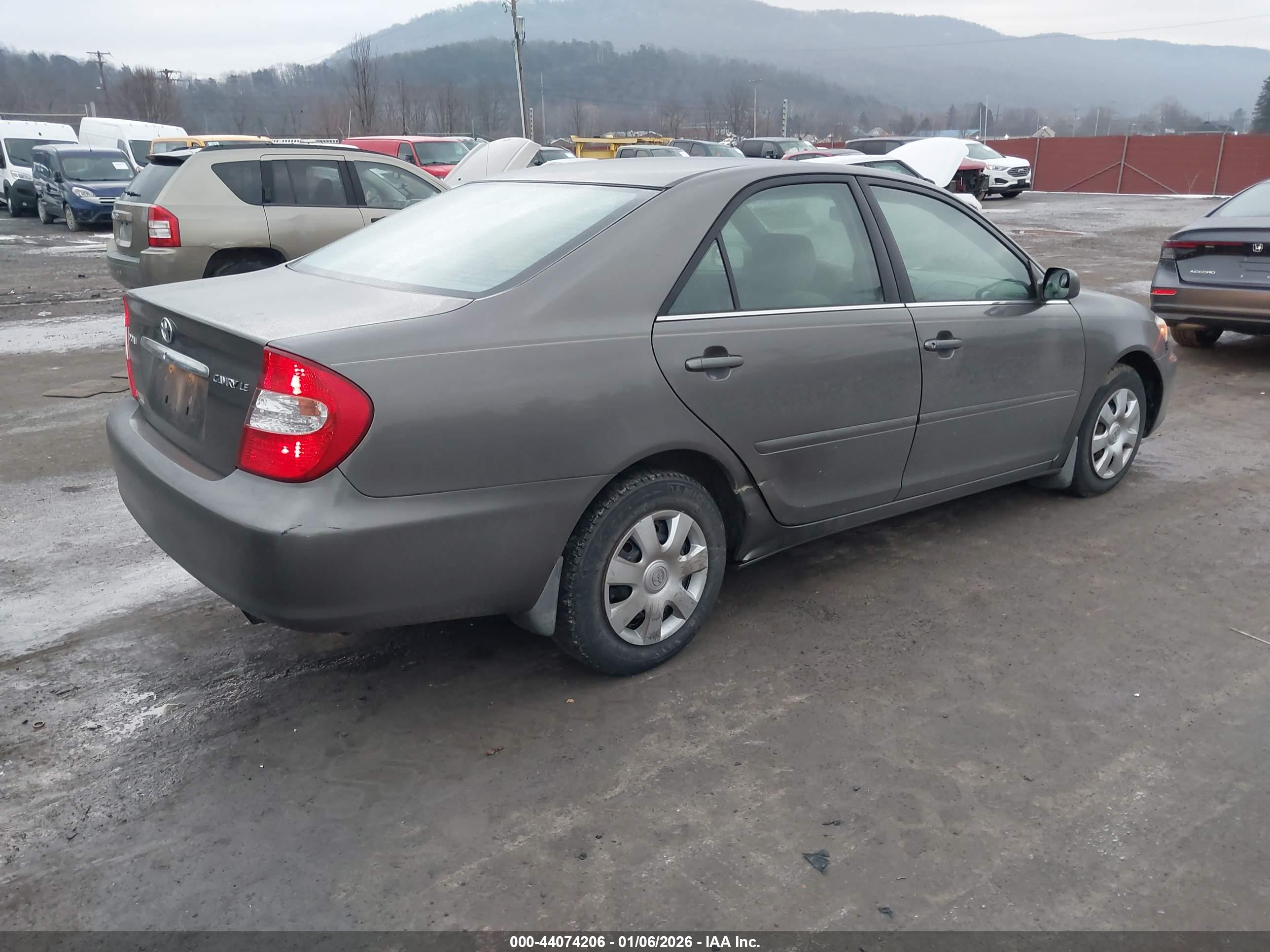 TOYOTA CAMRY image 4