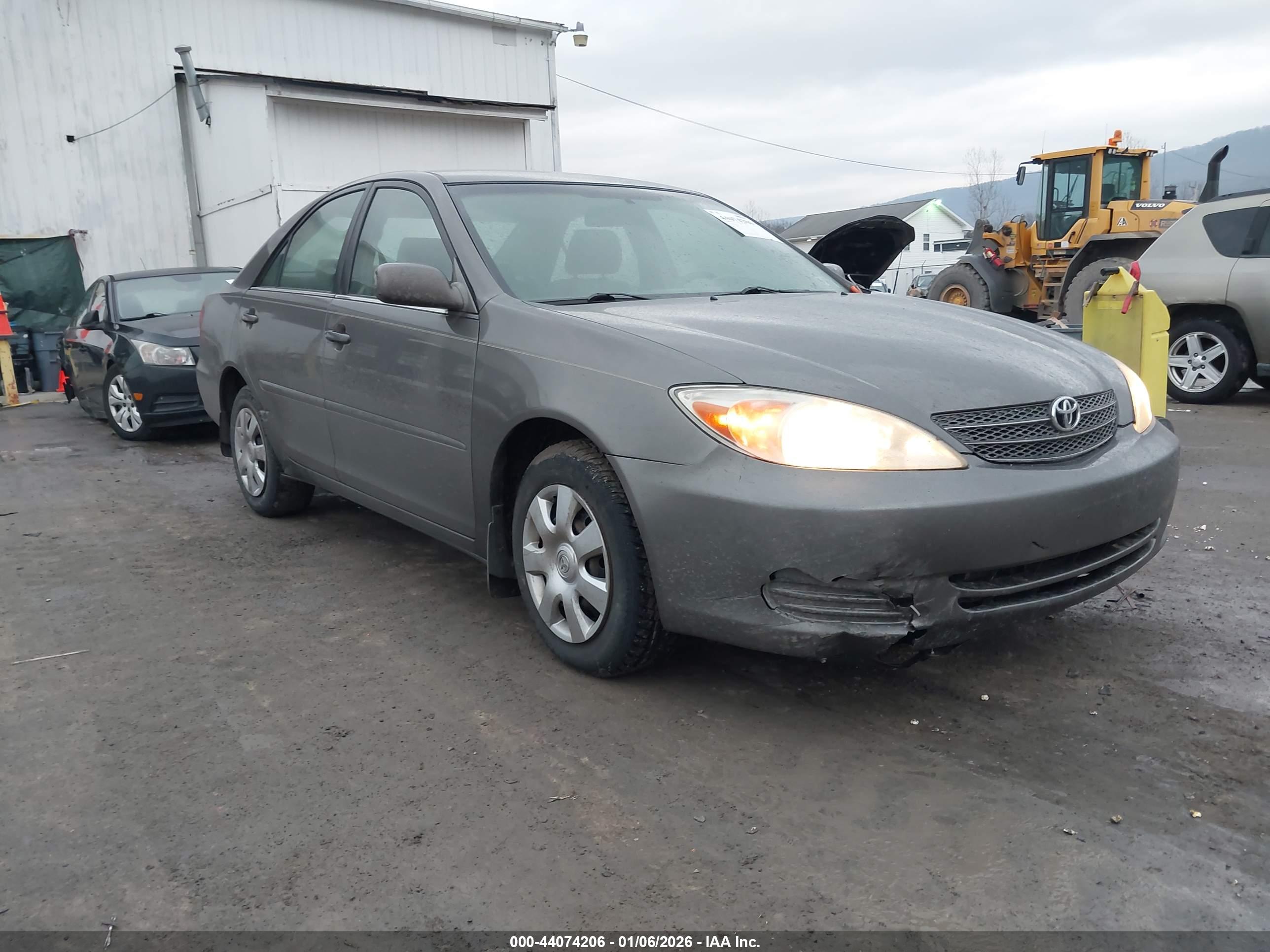 TOYOTA CAMRY image 6