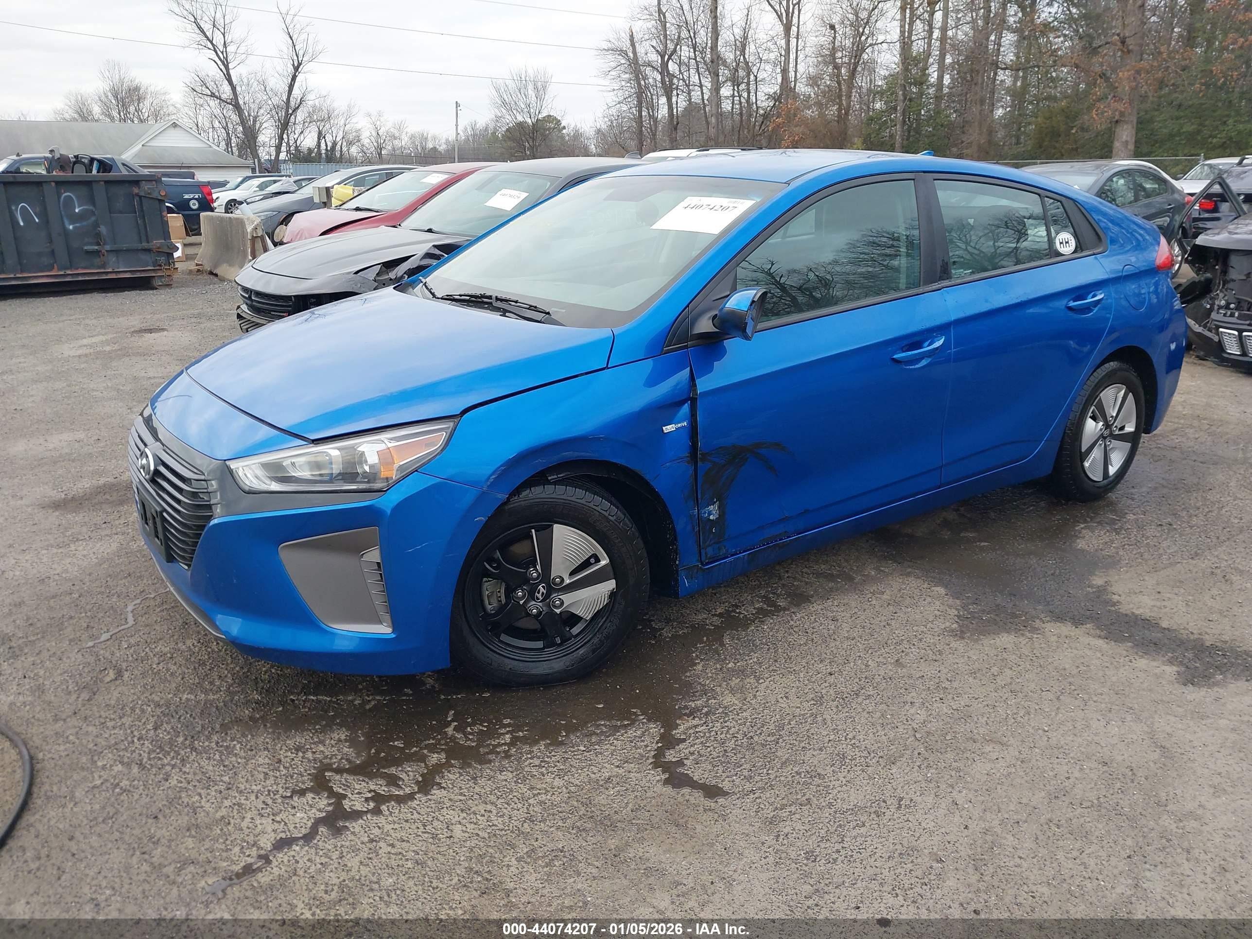 HYUNDAI IONIQ image 2