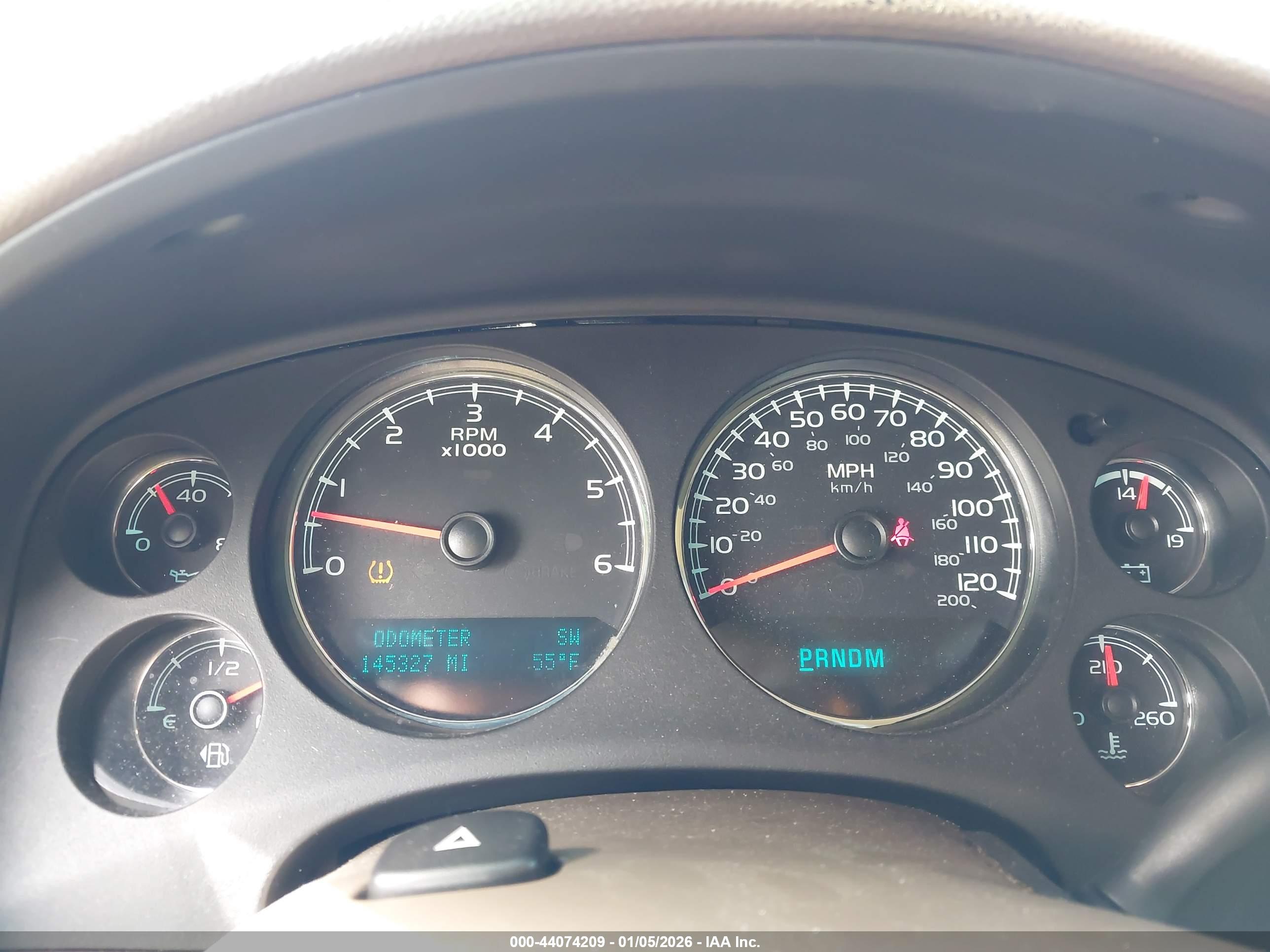 CHEVROLET SILVERADO image 7