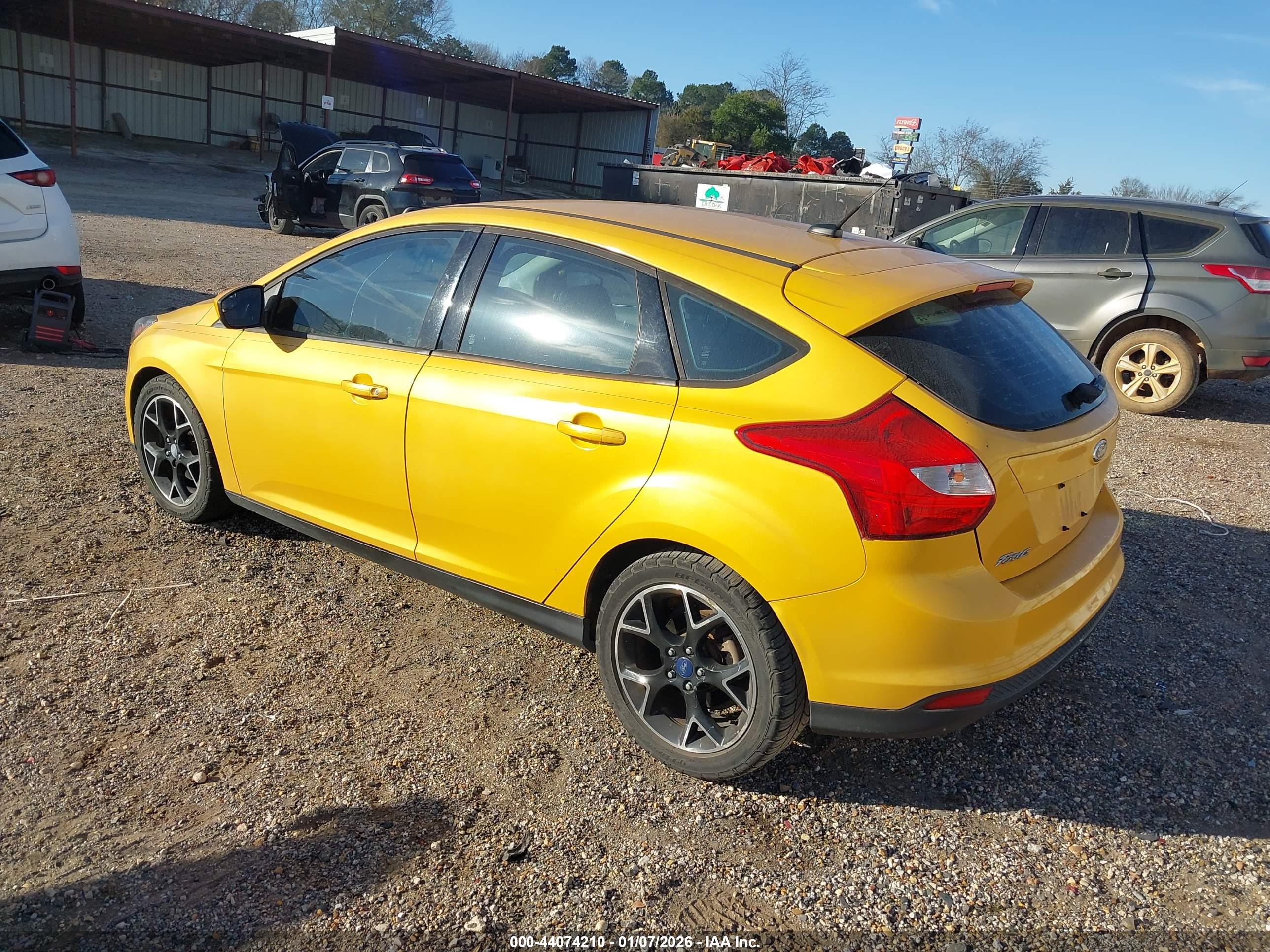 FORD FOCUS image 3