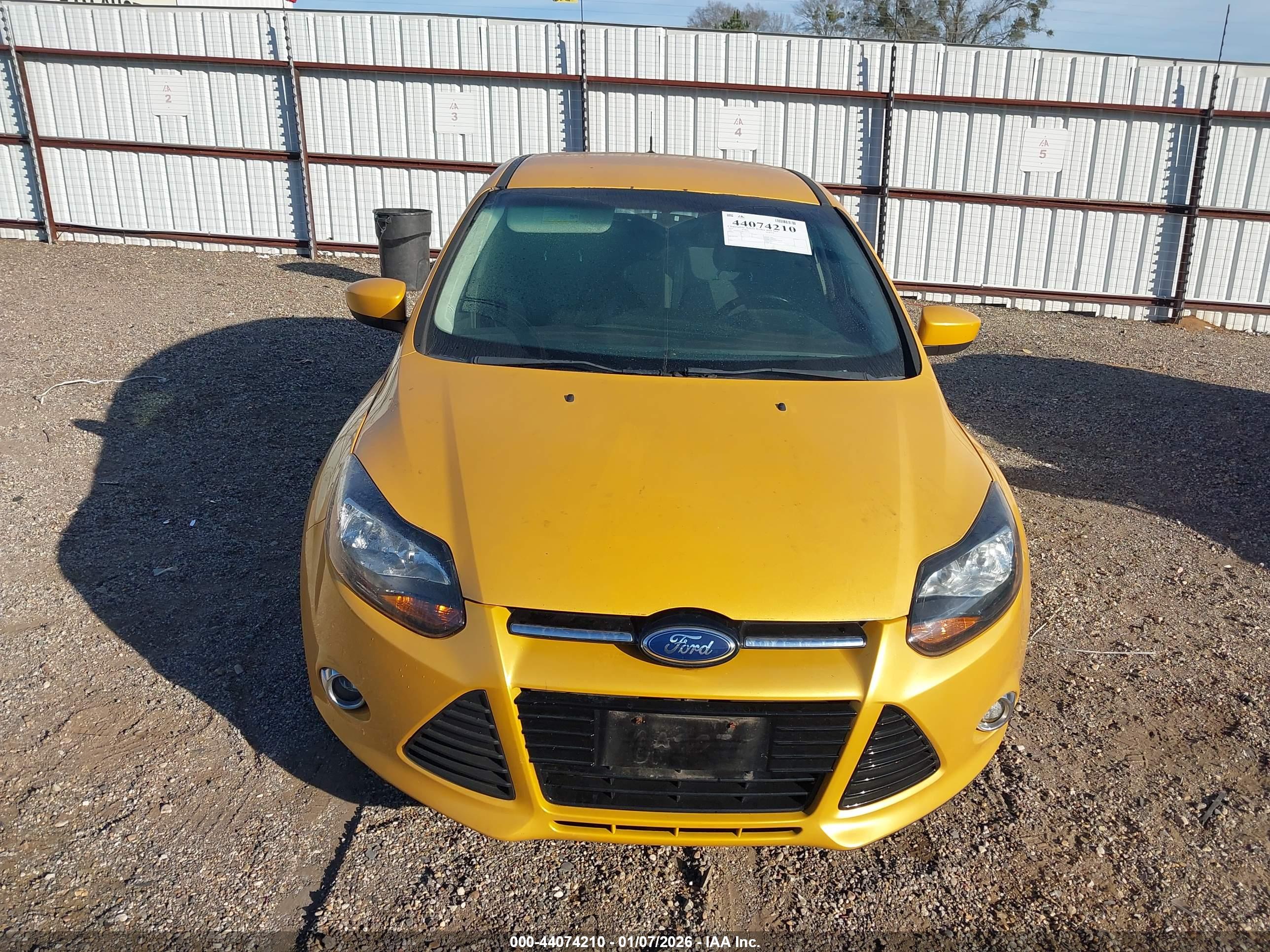 FORD FOCUS image 6