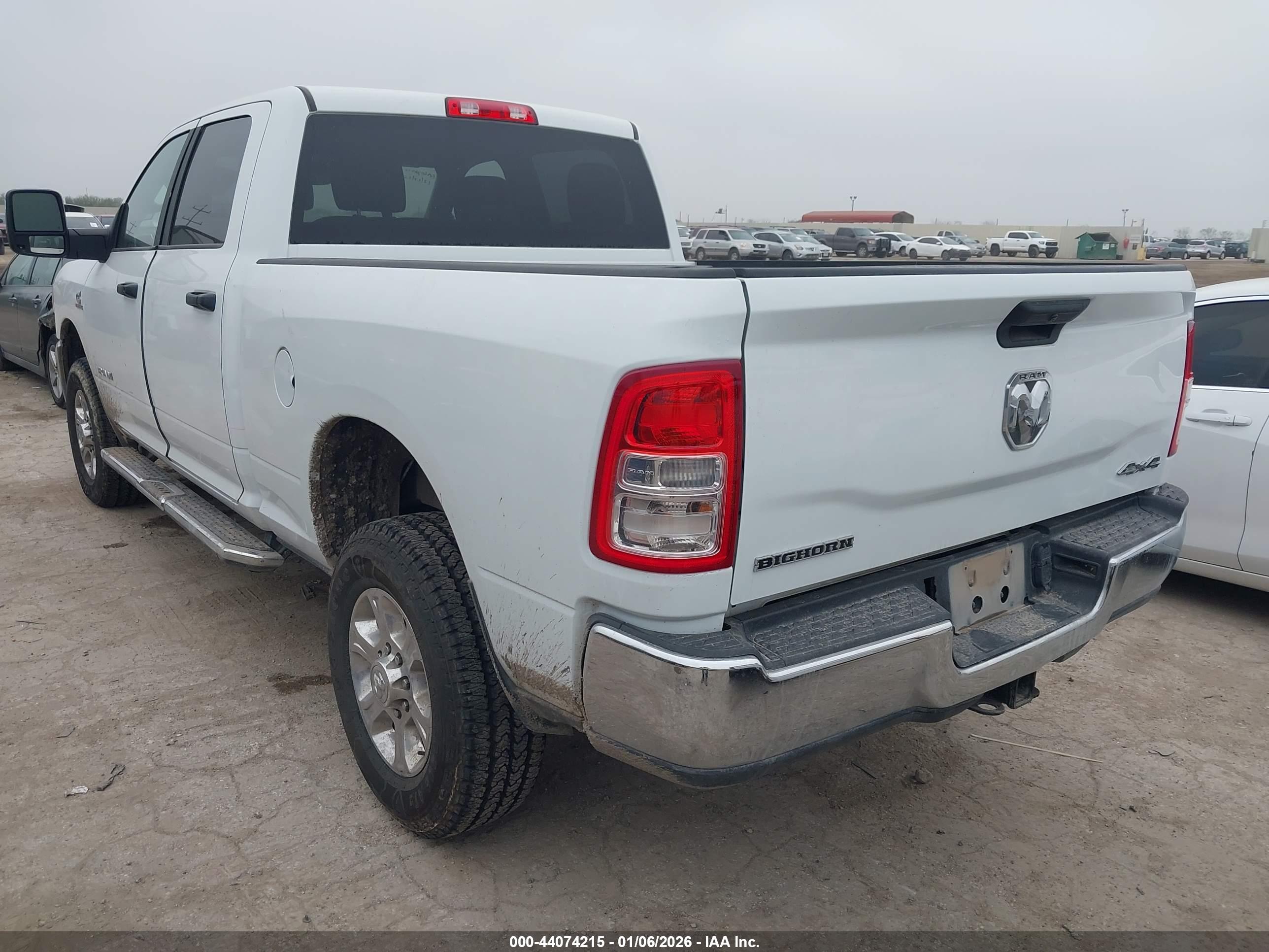 RAM 2500 image 3