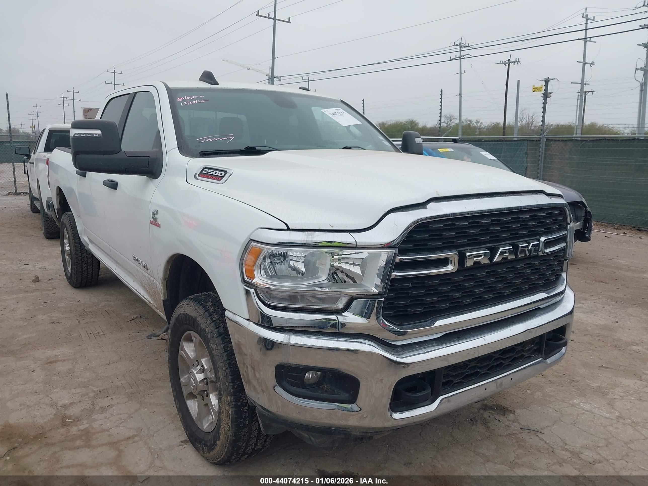RAM 2500 image 6
