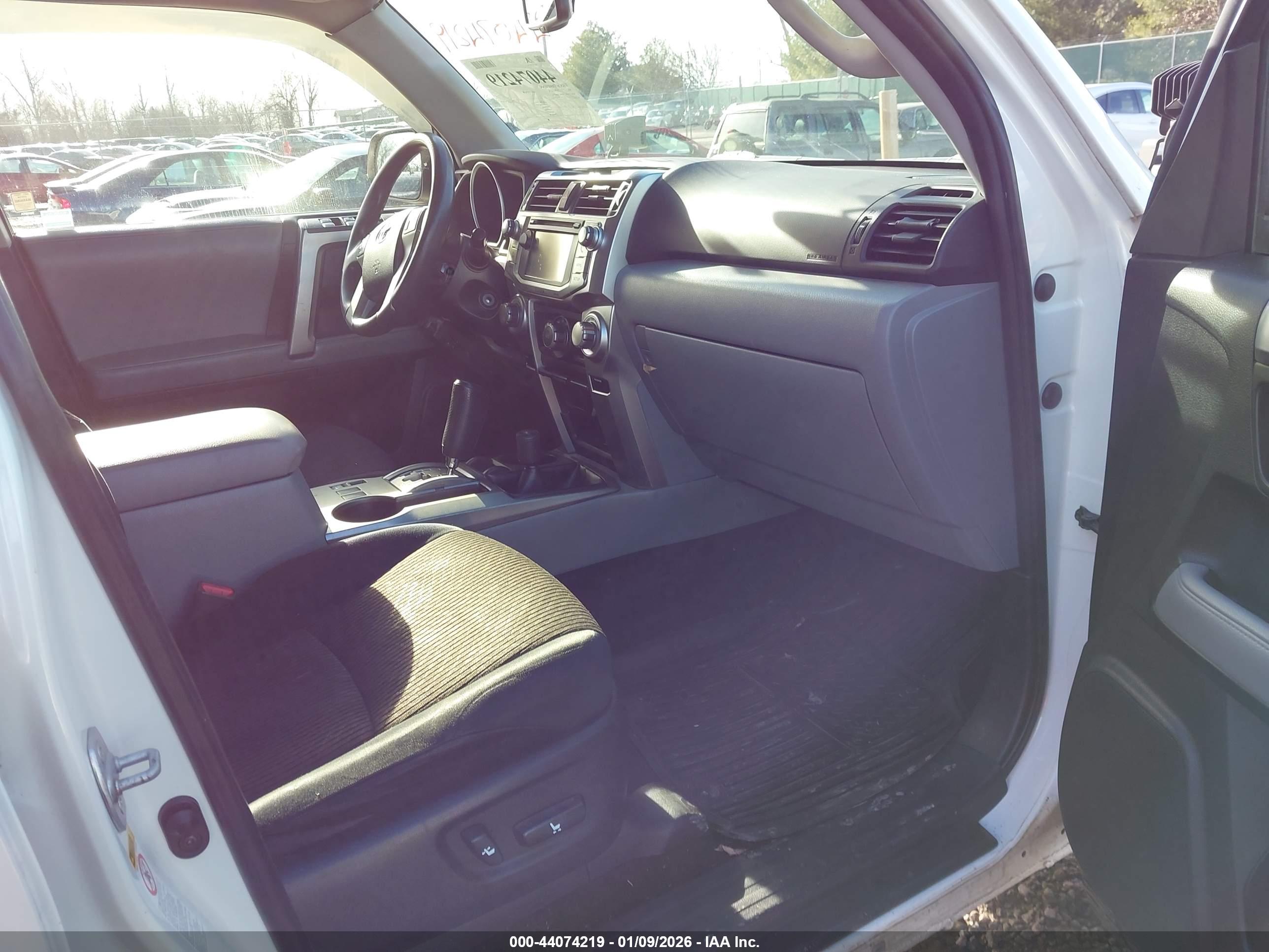 TOYOTA 4RUNNER image 5