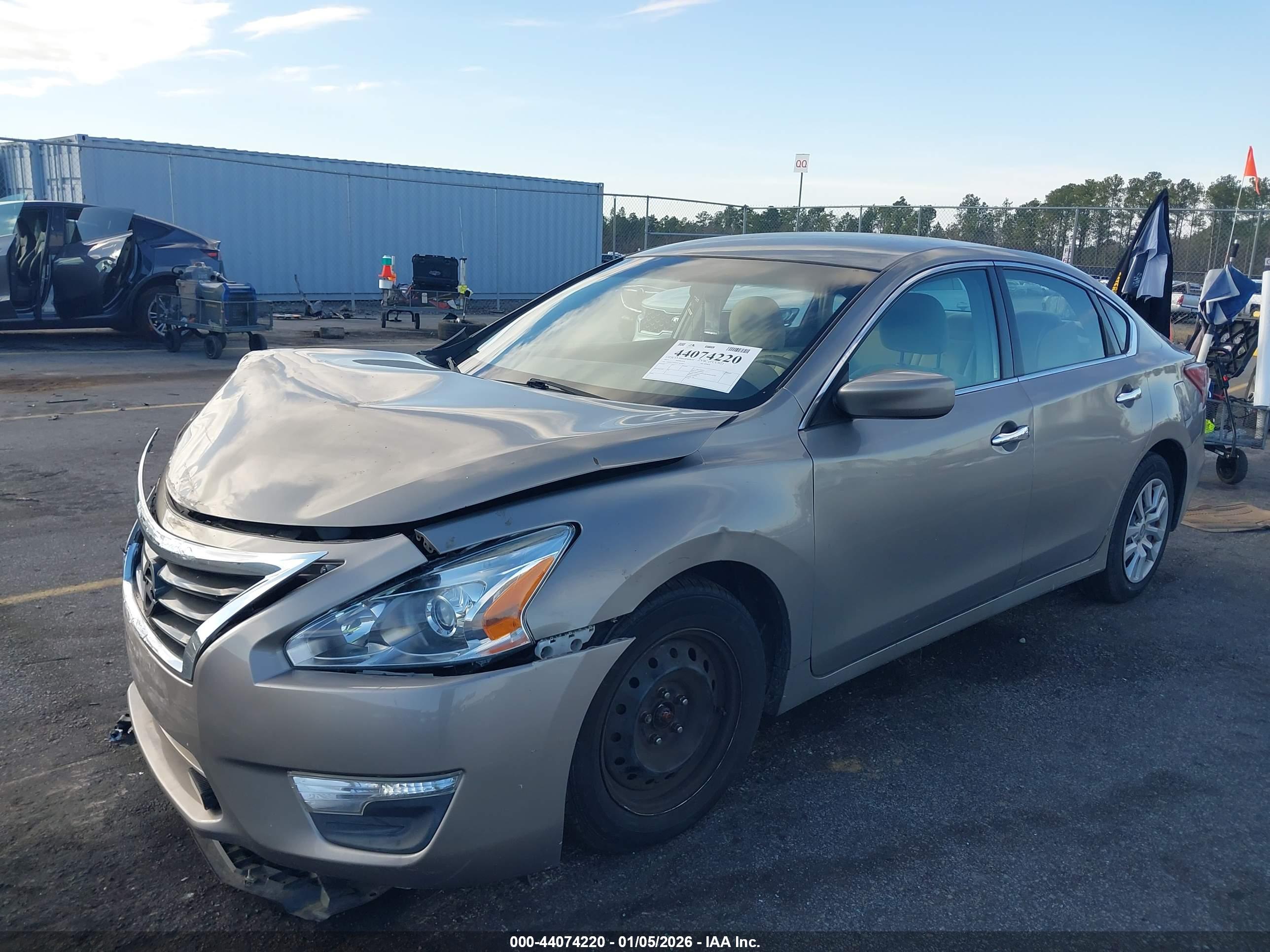 NISSAN ALTIMA image 2