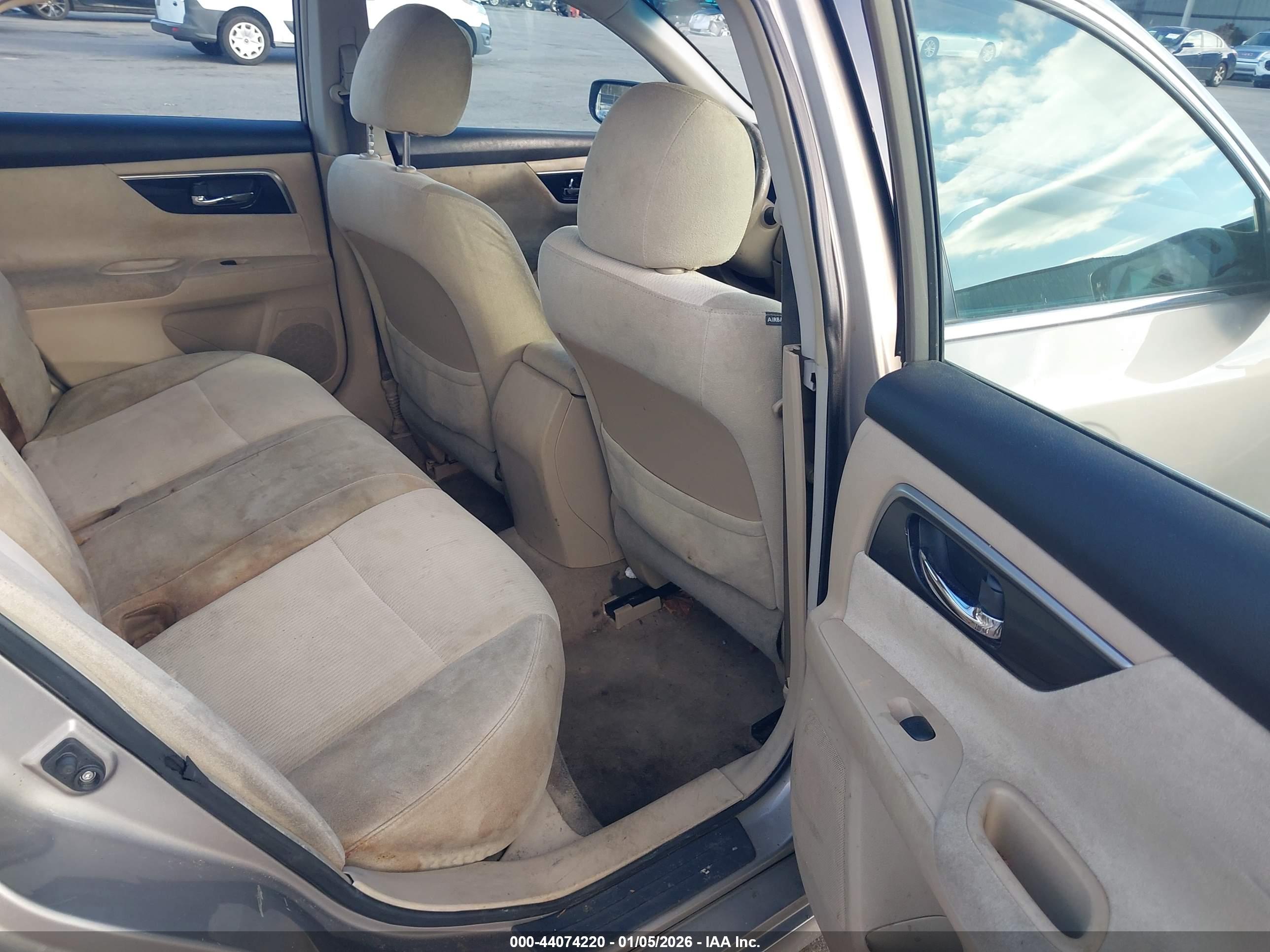 NISSAN ALTIMA image 8
