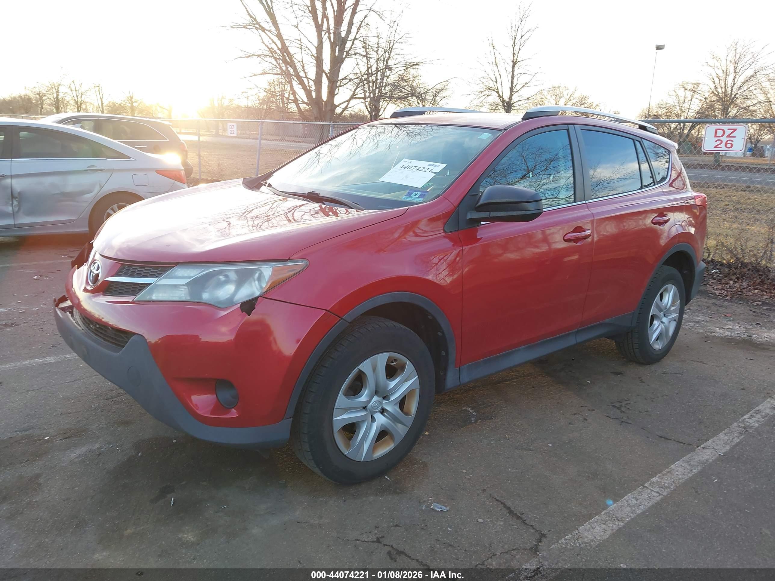 TOYOTA RAV4 image 2