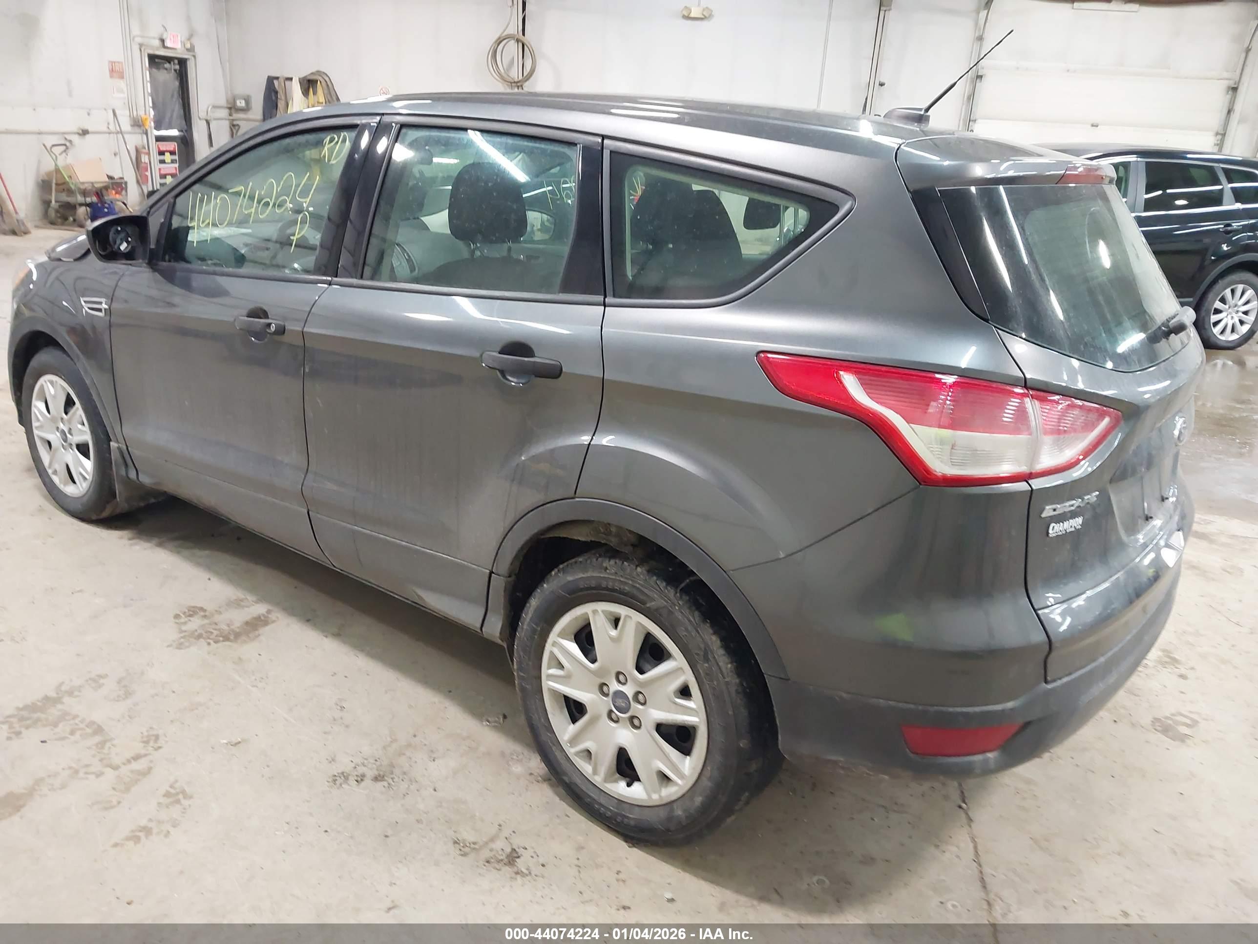 FORD ESCAPE image 3