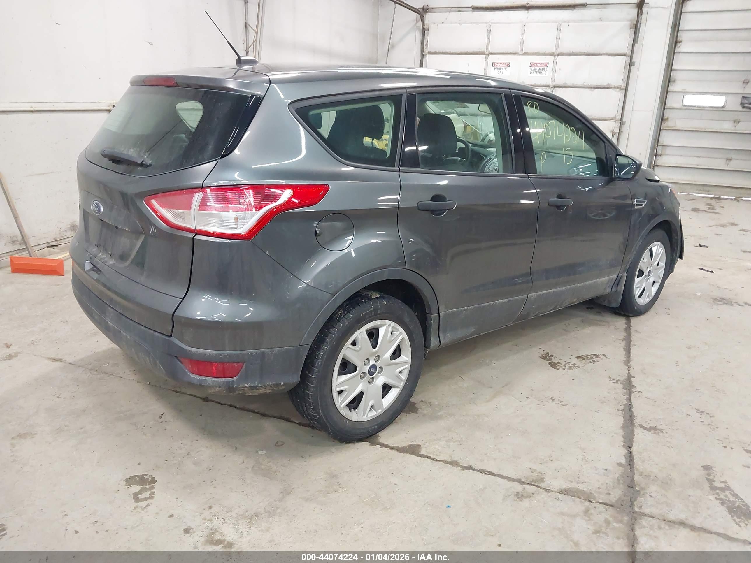 FORD ESCAPE image 4