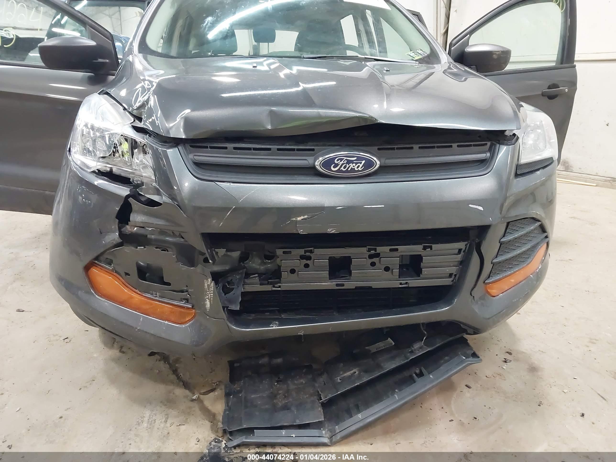 FORD ESCAPE image 6