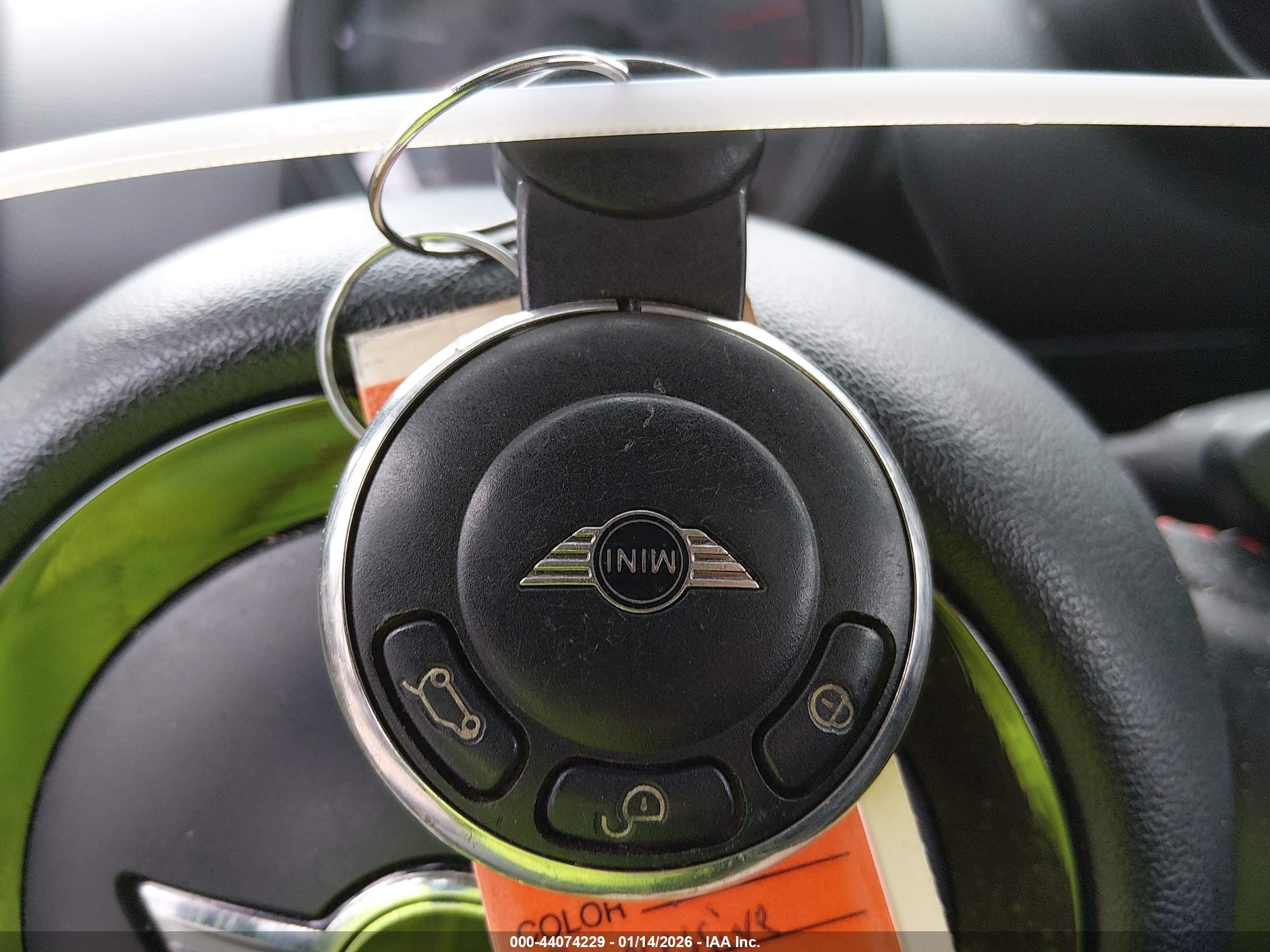 MINI COUNTRYMAN image 11