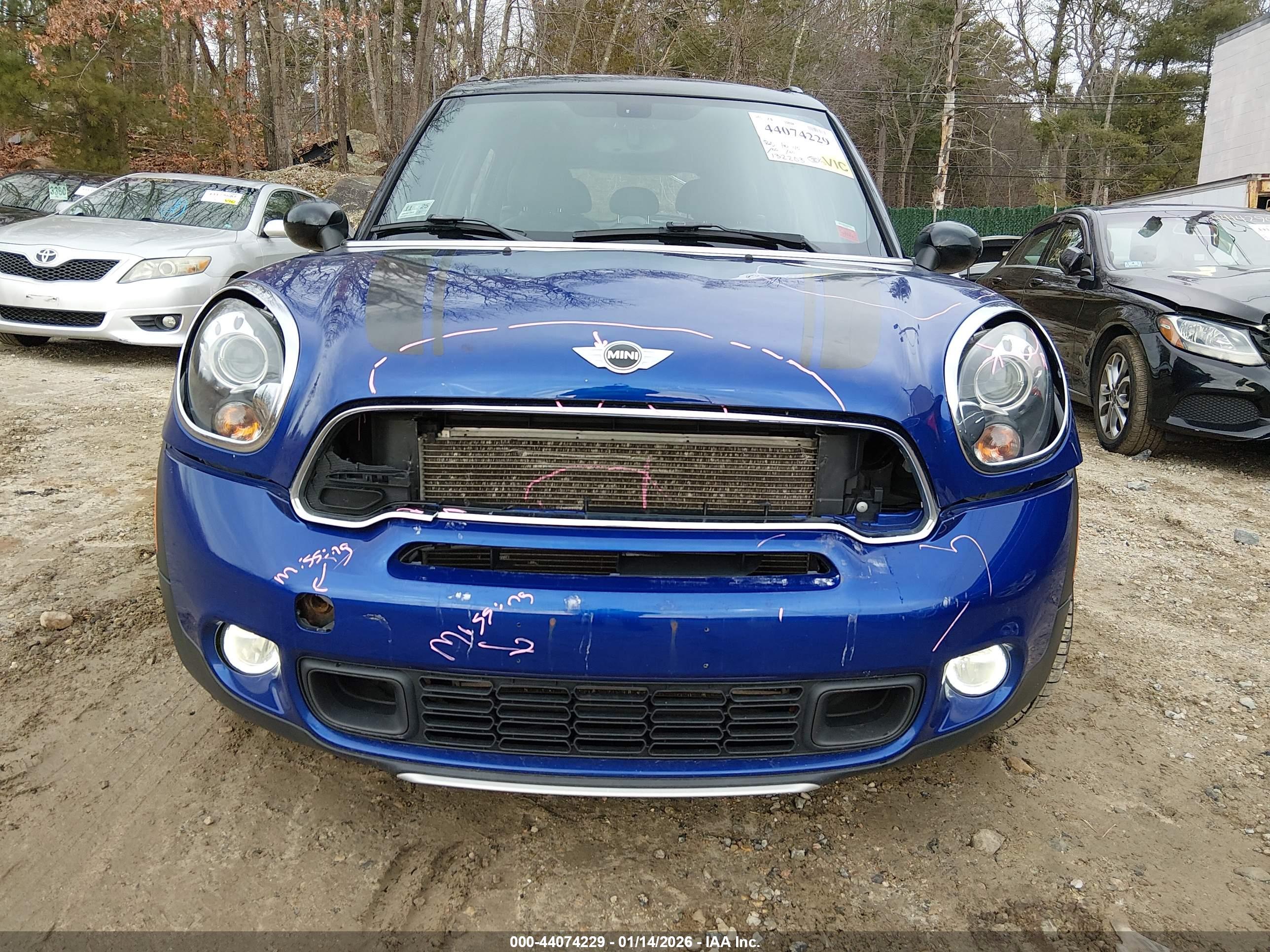 MINI COUNTRYMAN image 6