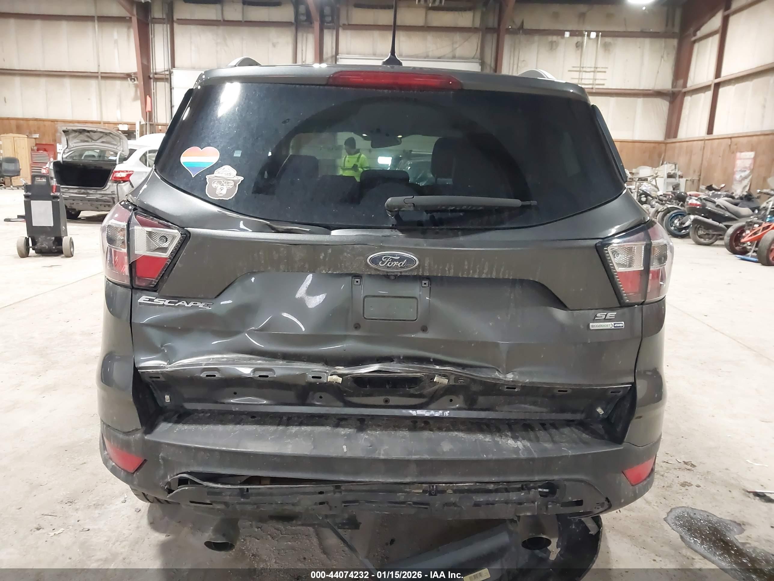 FORD ESCAPE image 6