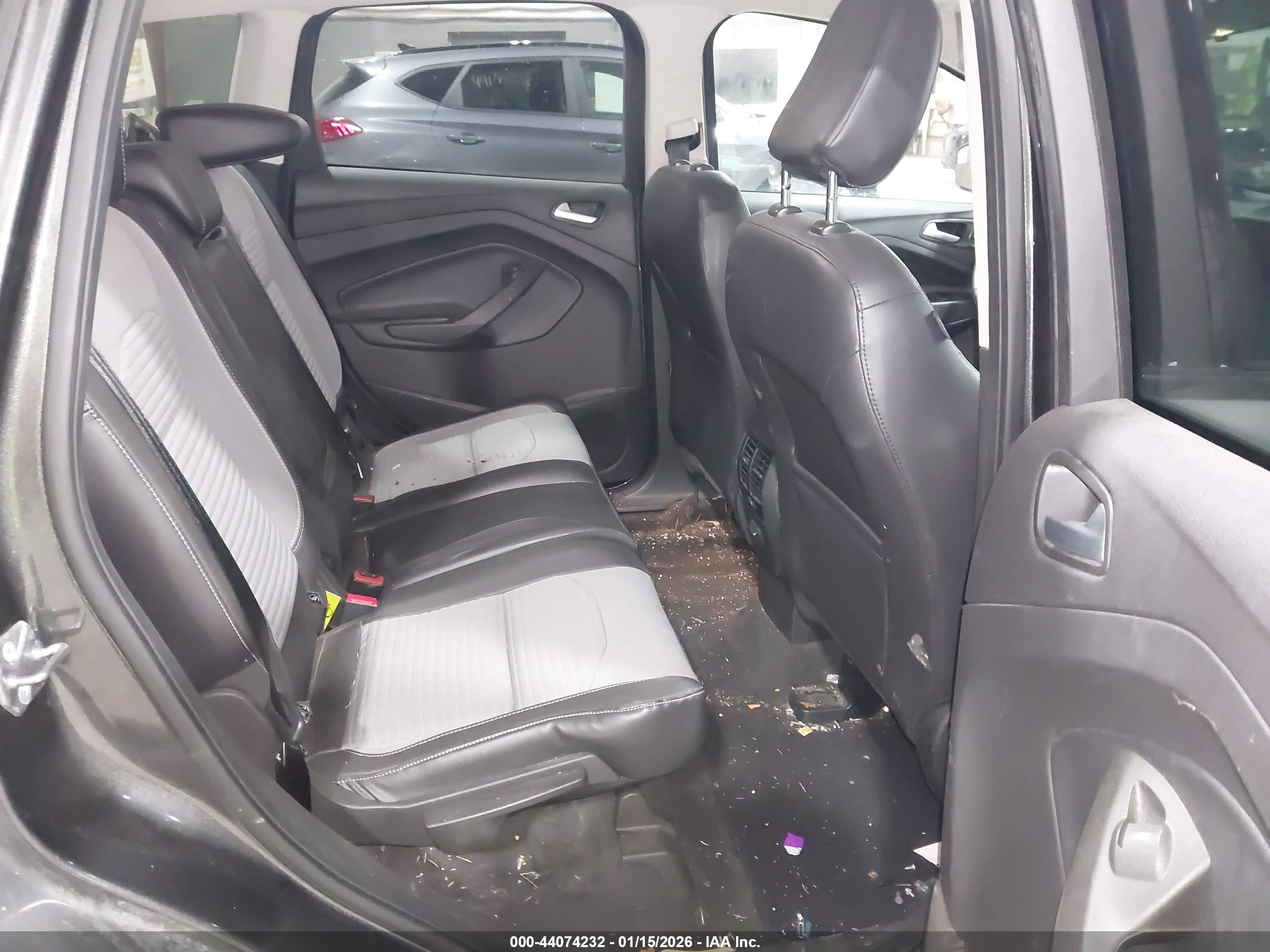 FORD ESCAPE image 8
