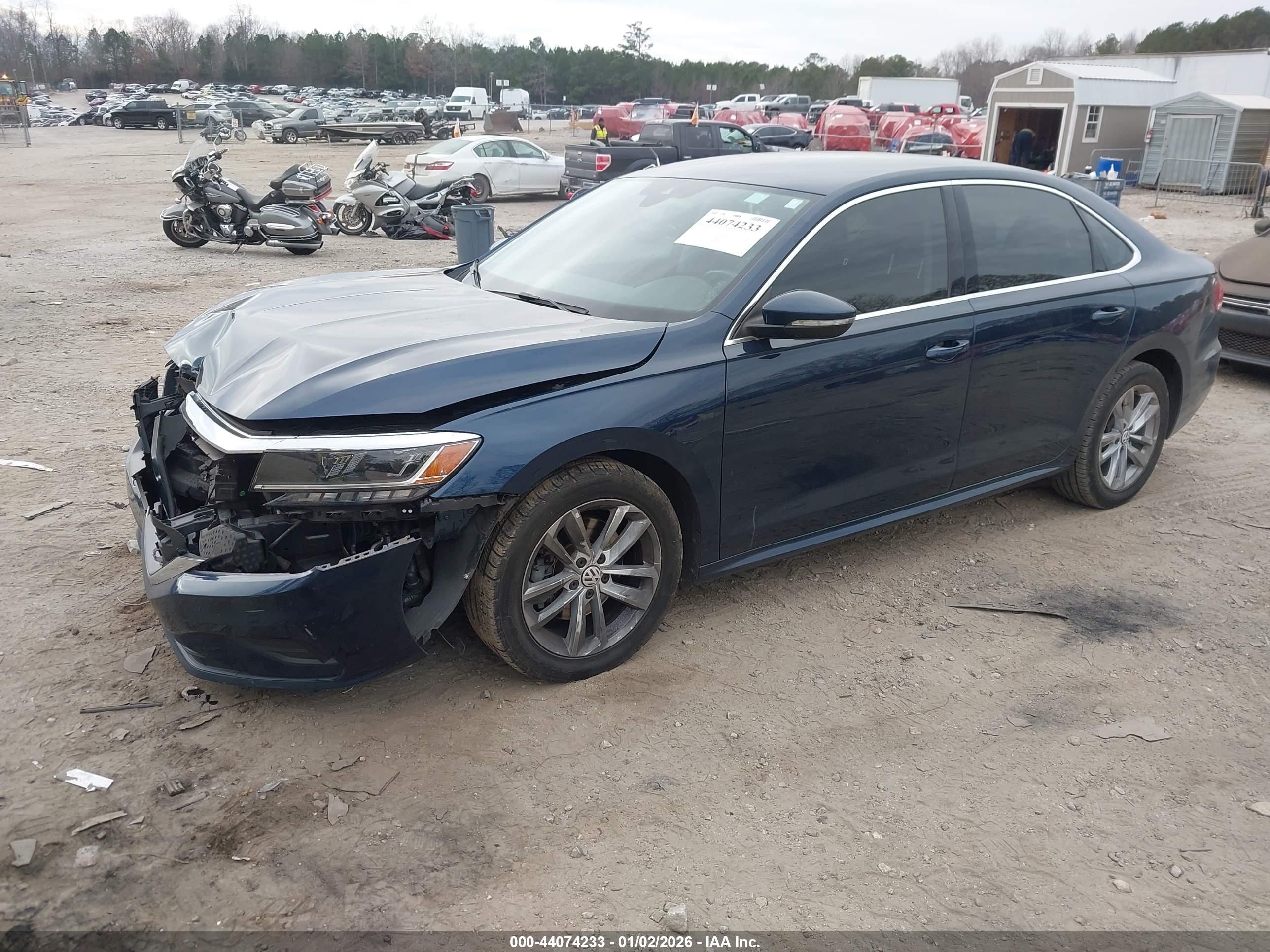 VOLKSWAGEN PASSAT image 2