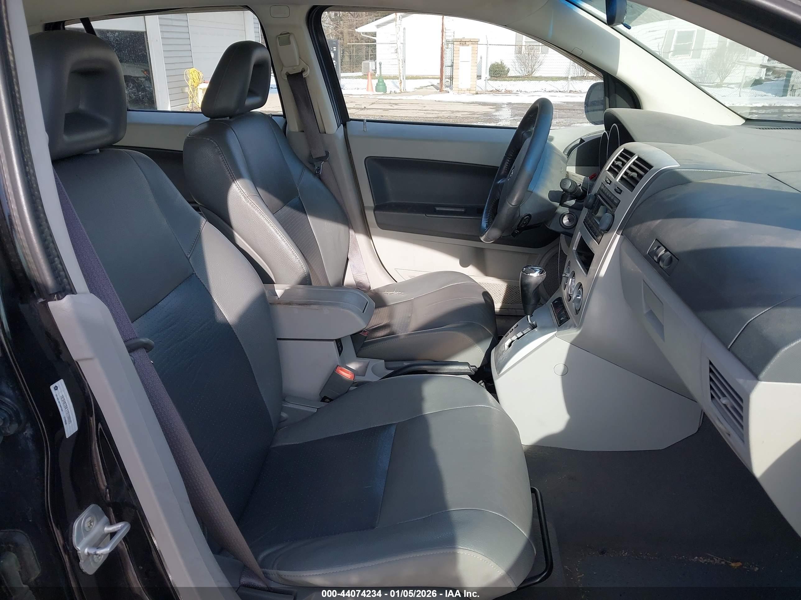 DODGE CALIBER image 5