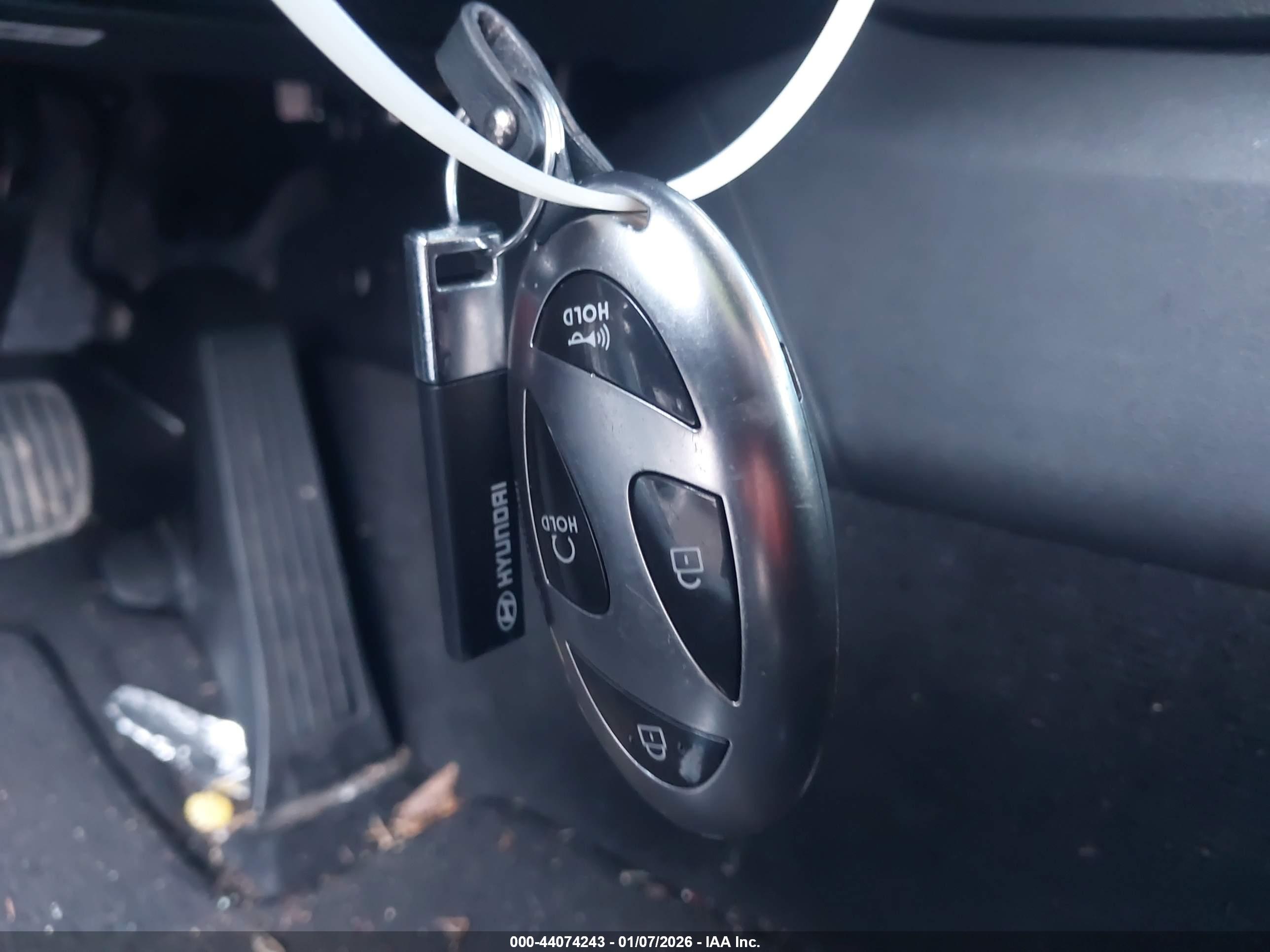 HYUNDAI SONATA image 11