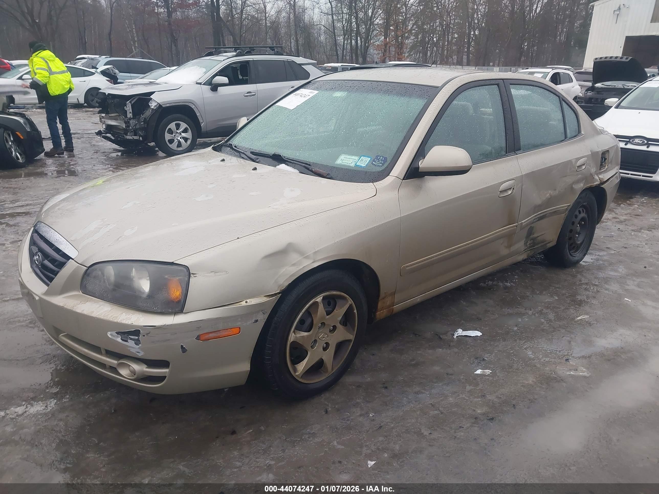 HYUNDAI ELANTRA image 2