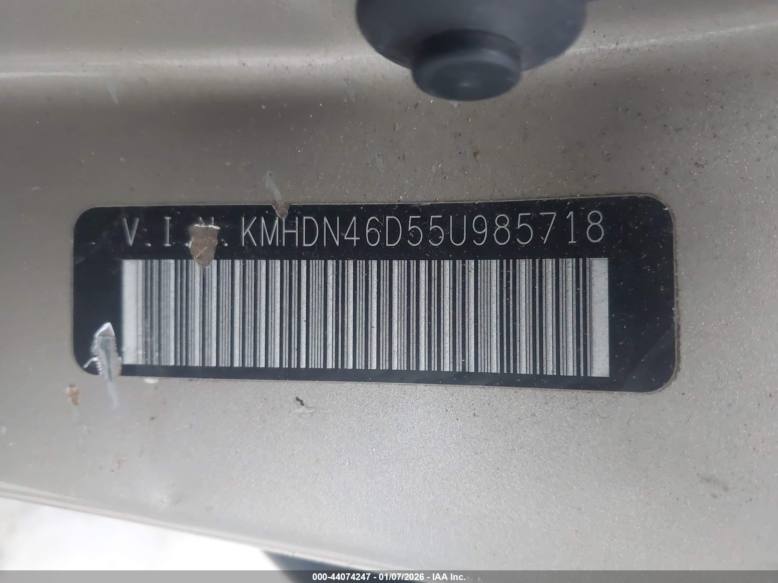 HYUNDAI ELANTRA image 9