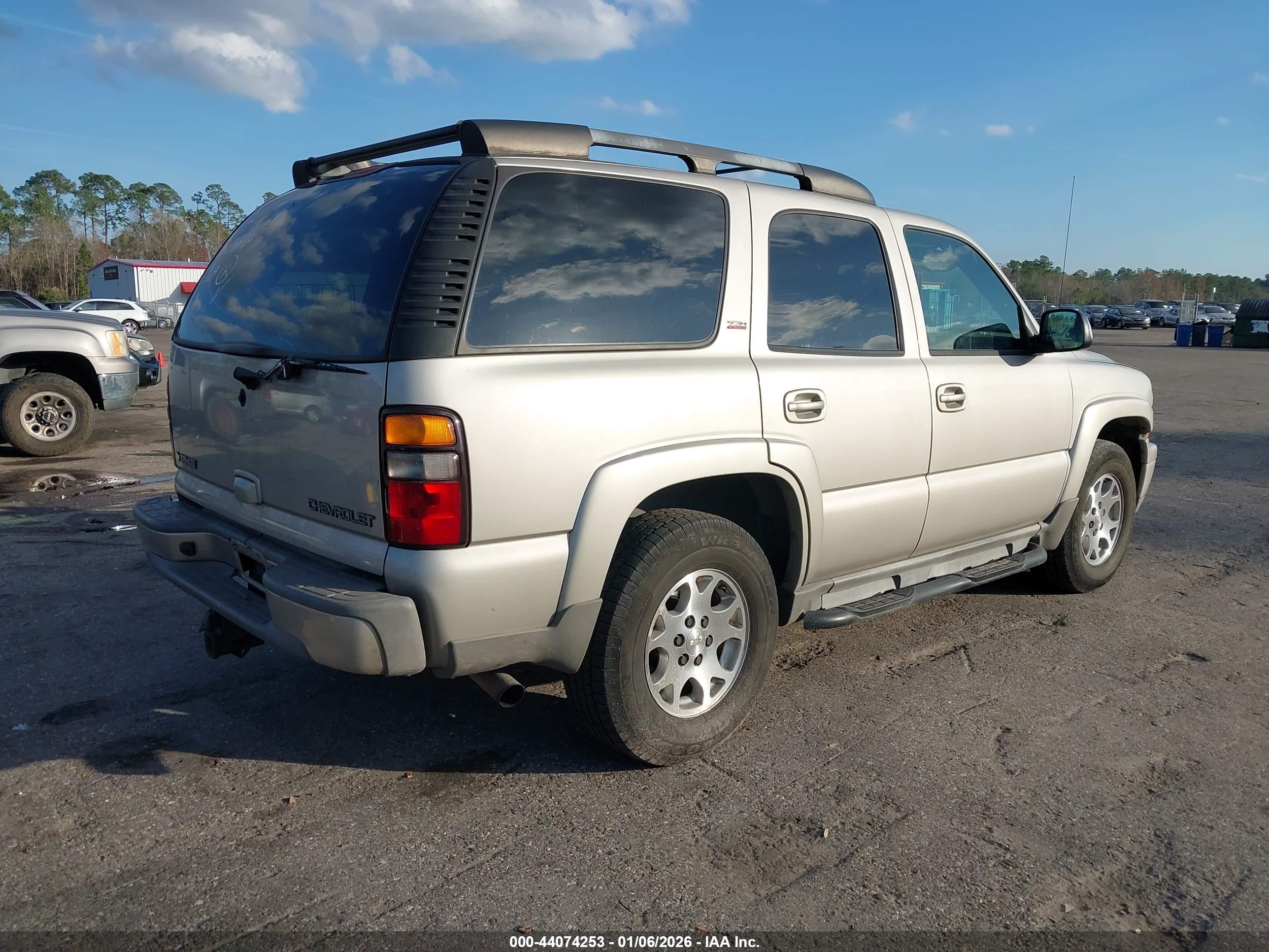 CHEVROLET TAHOE image 4