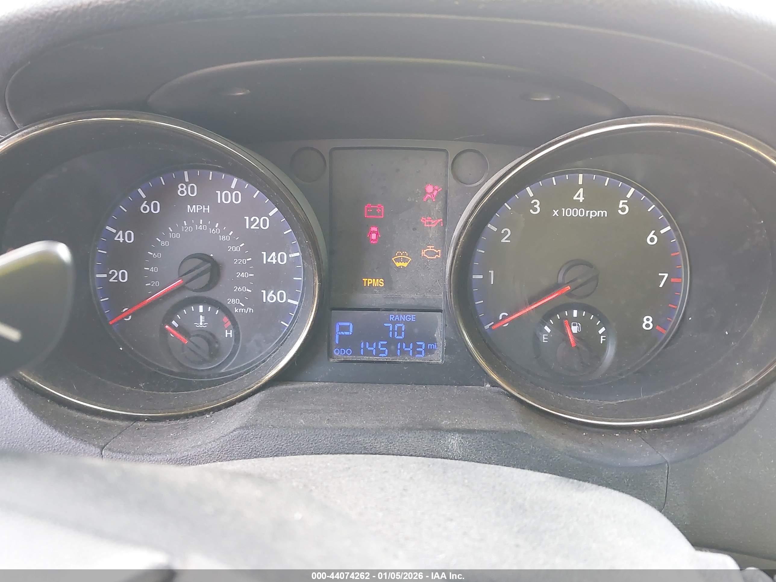 HYUNDAI GENESIS image 7