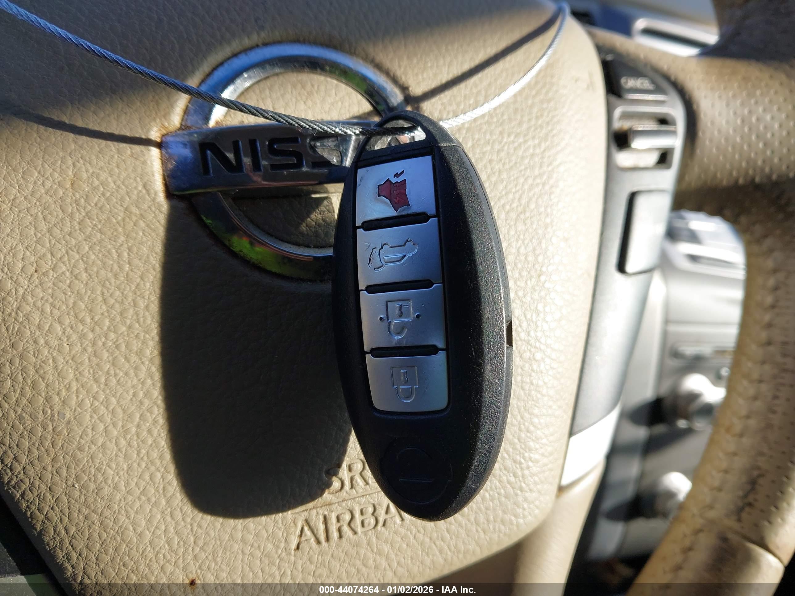 NISSAN MURANO image 11