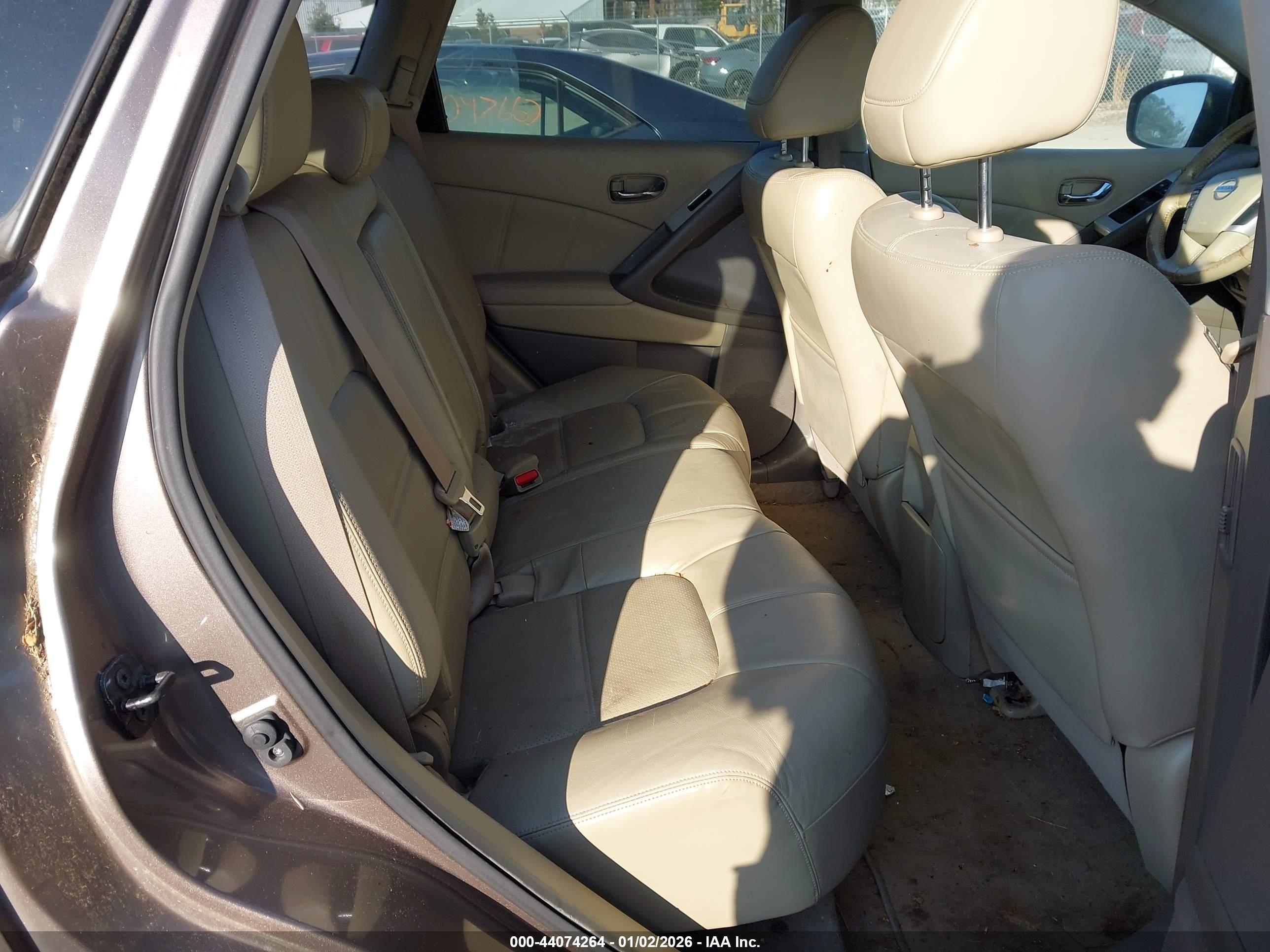 NISSAN MURANO image 8