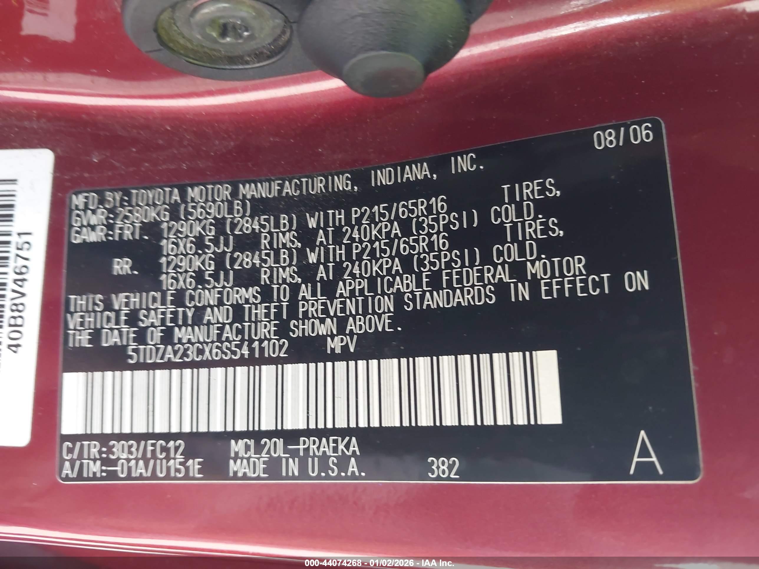 TOYOTA SIENNA image 9