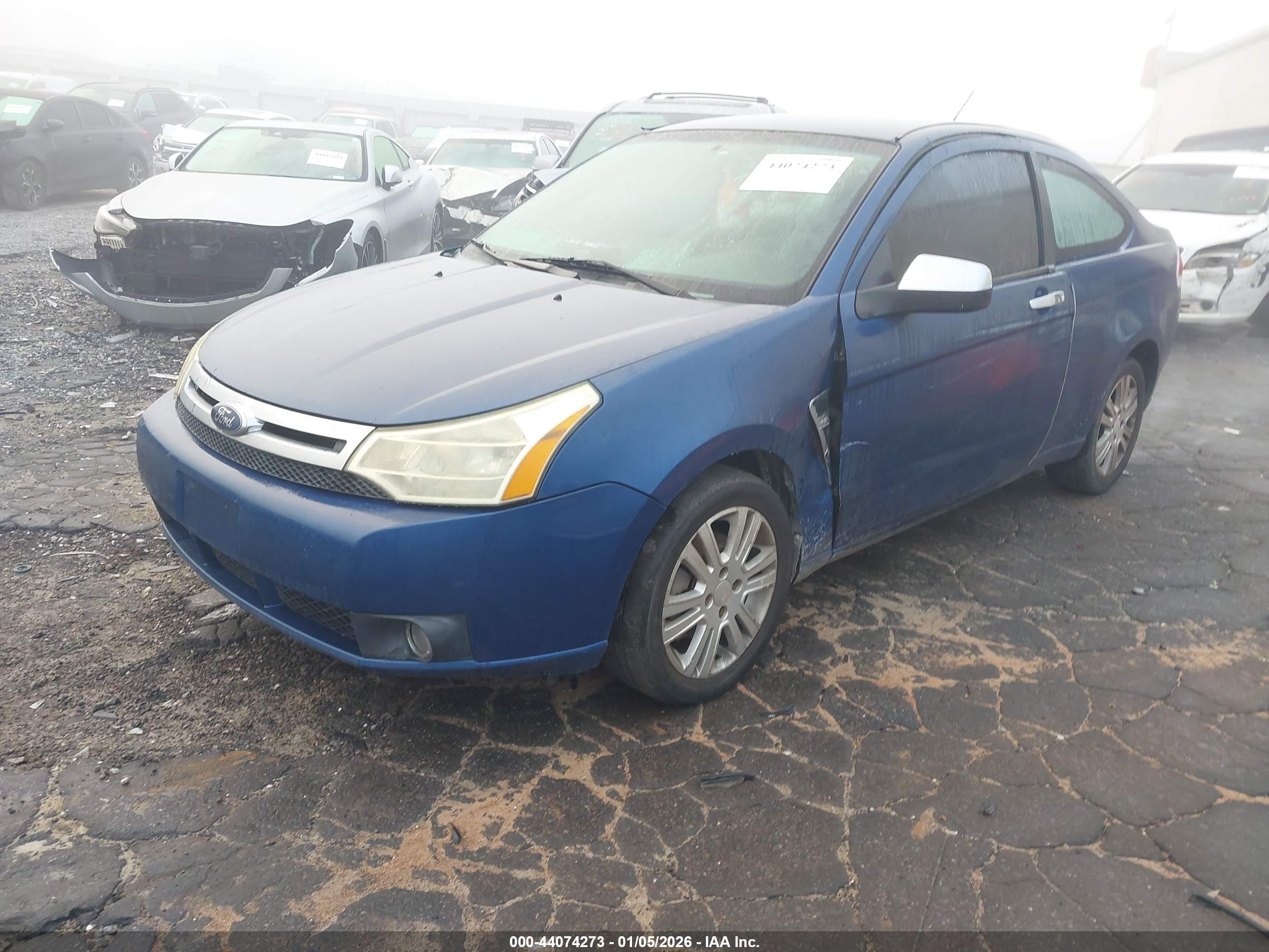 FORD FOCUS image 2