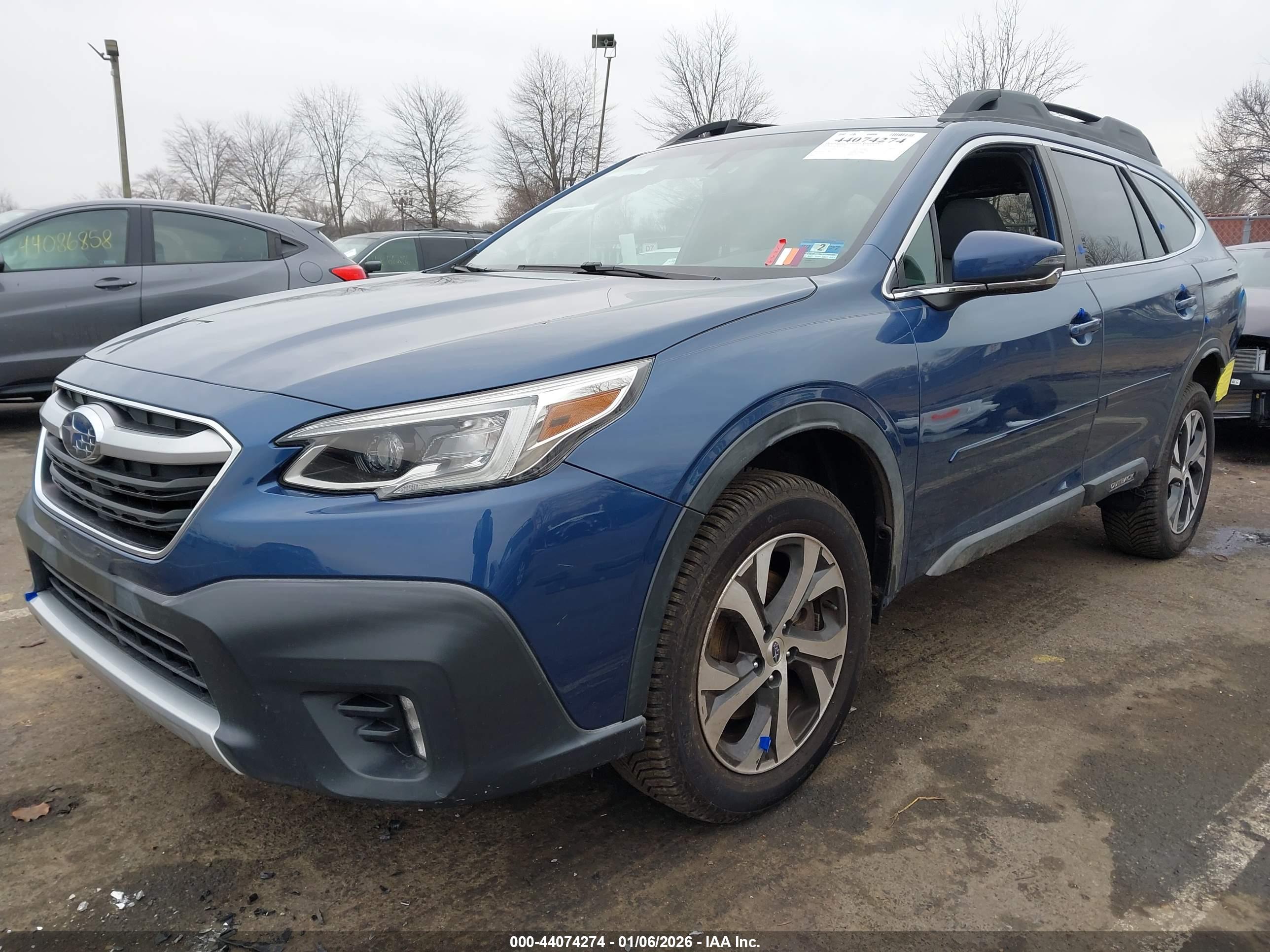 SUBARU OUTBACK image 2