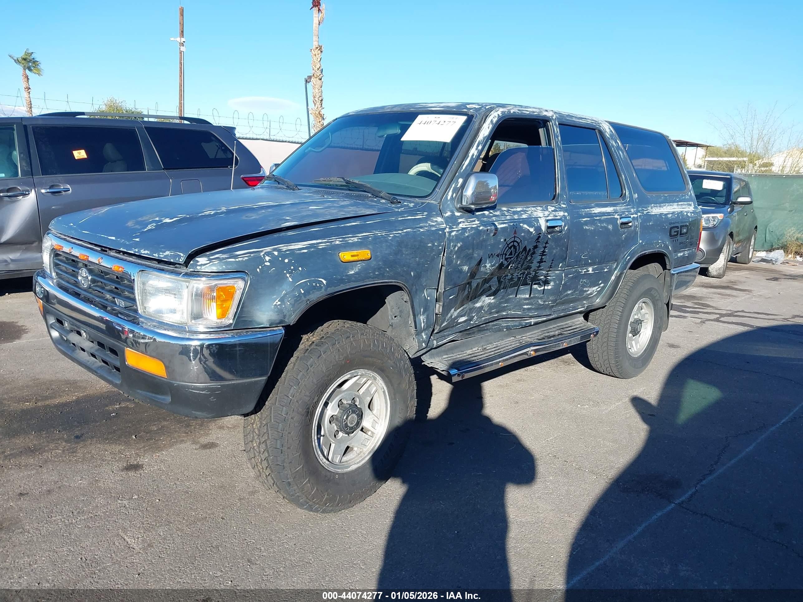 TOYOTA 4RUNNER image 6