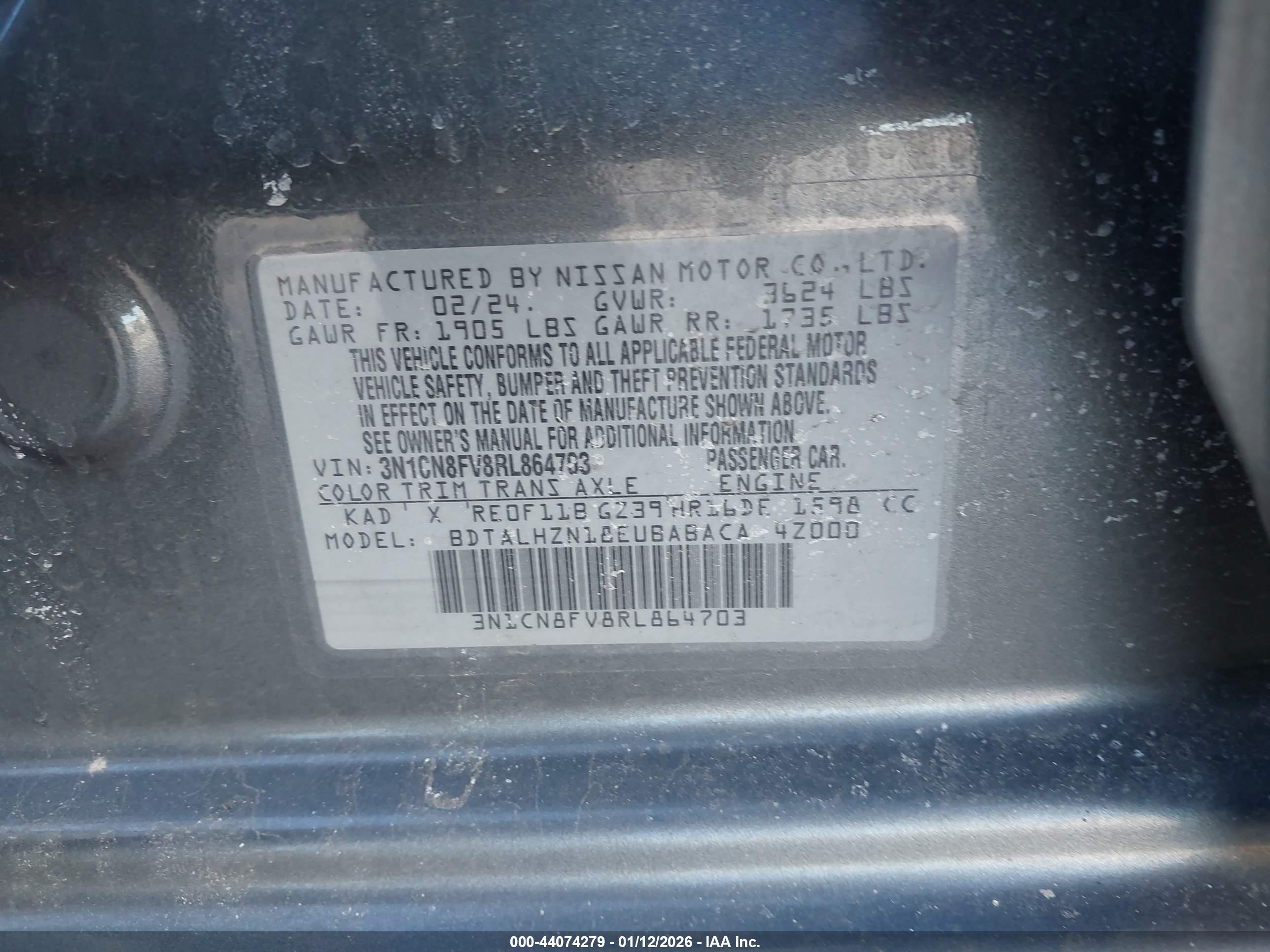 NISSAN VERSA image 9