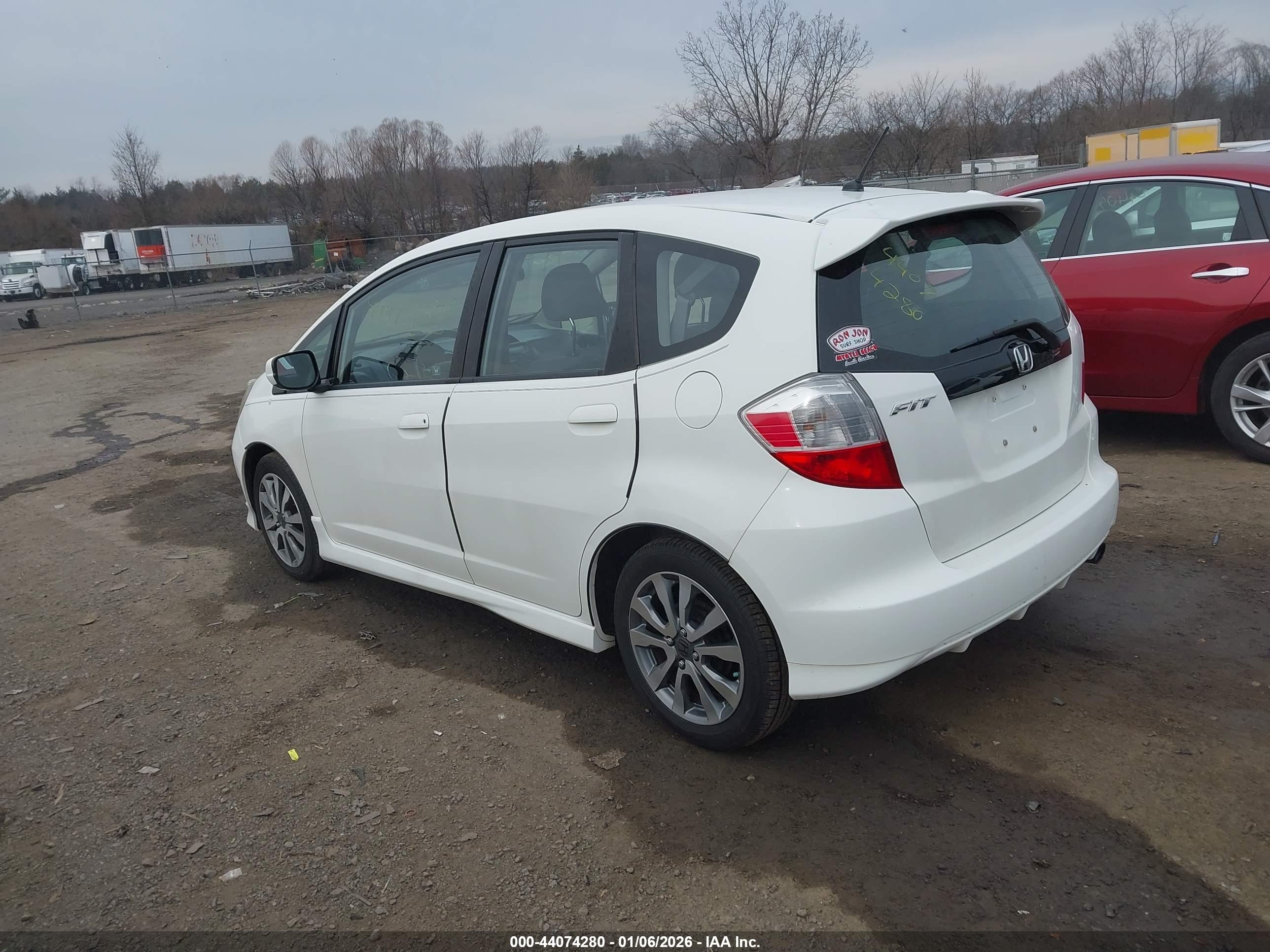 HONDA FIT image 3