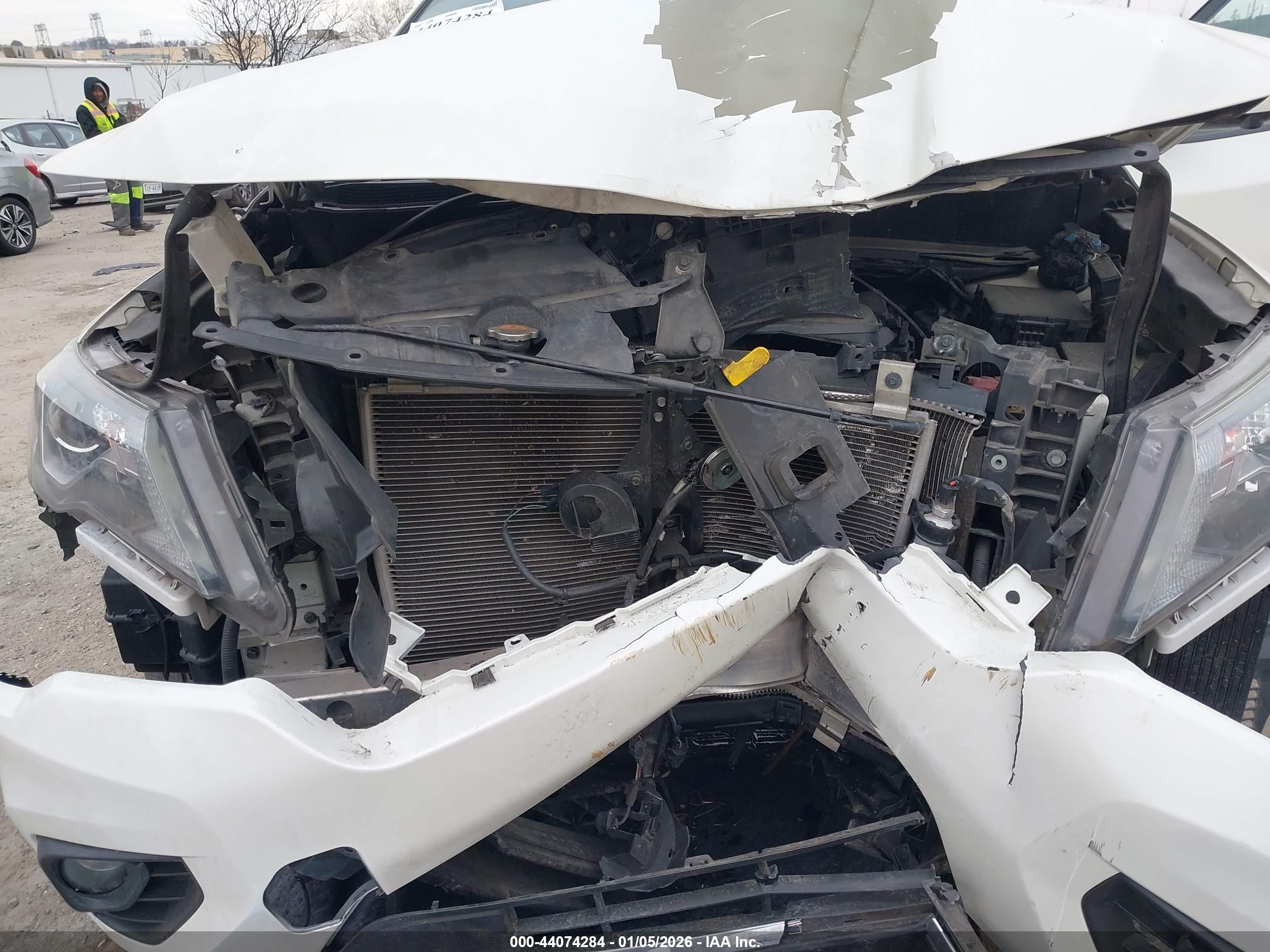 NISSAN PATHFINDER image 6