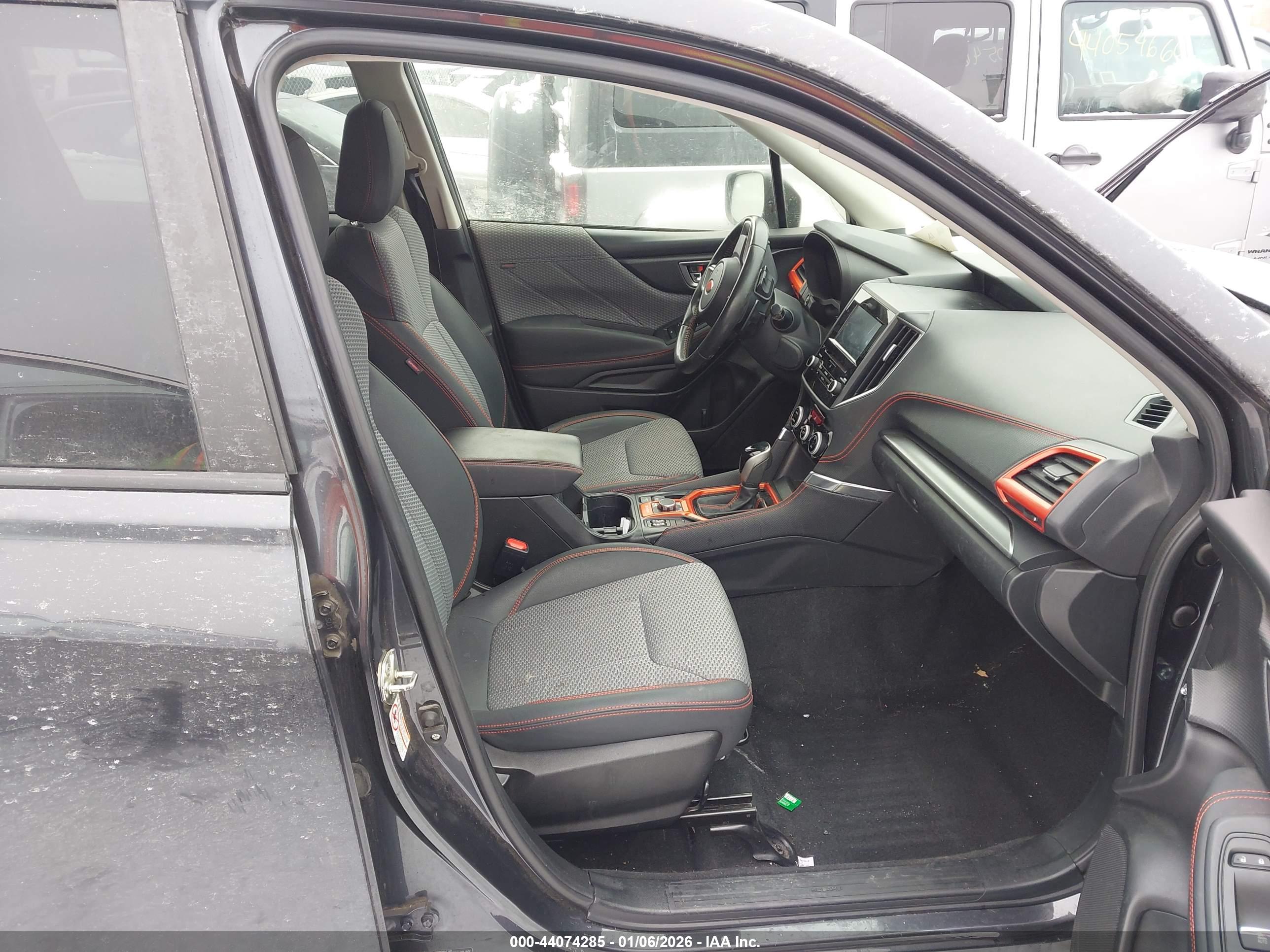 SUBARU FORESTER image 5