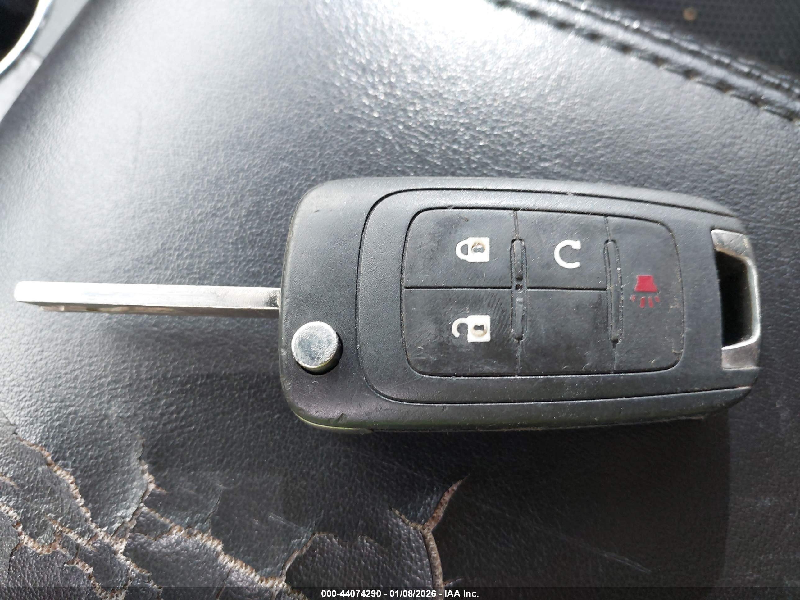 CHEVROLET EQUINOX image 11