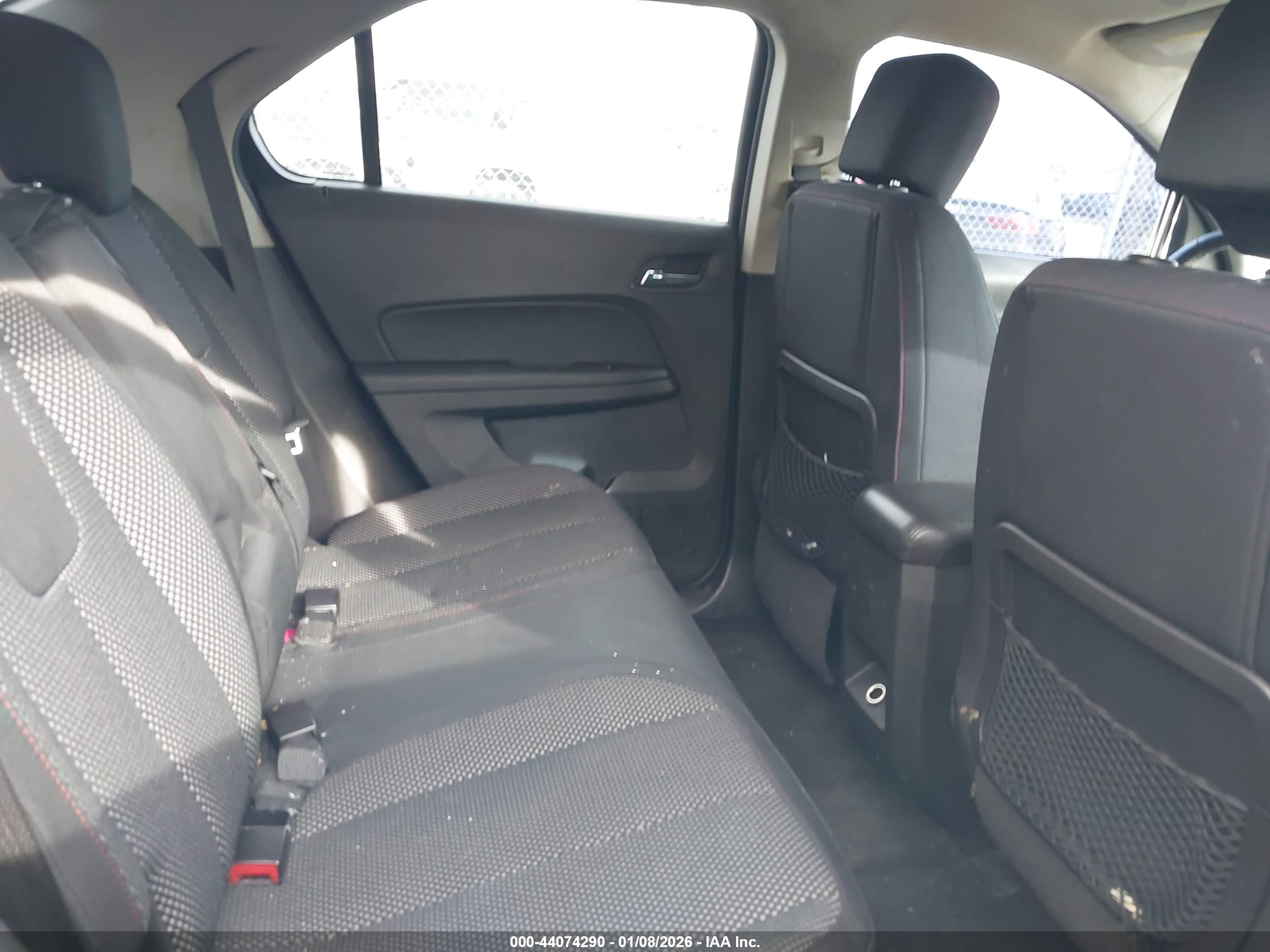 CHEVROLET EQUINOX image 8