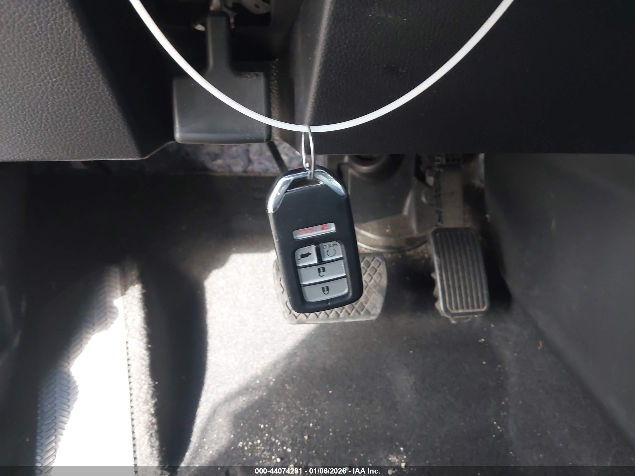 HONDA CR-V image 11