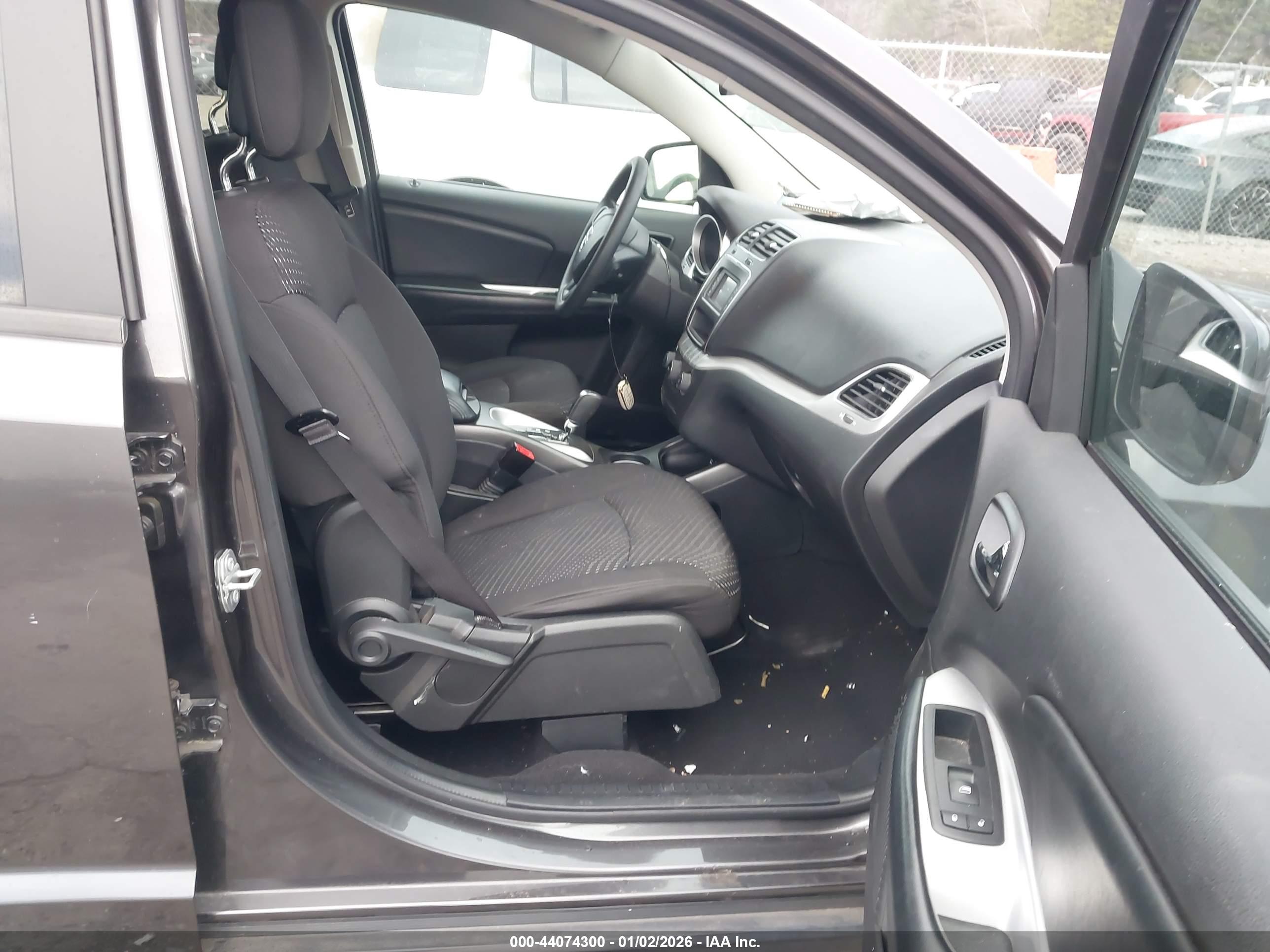 DODGE JOURNEY image 5