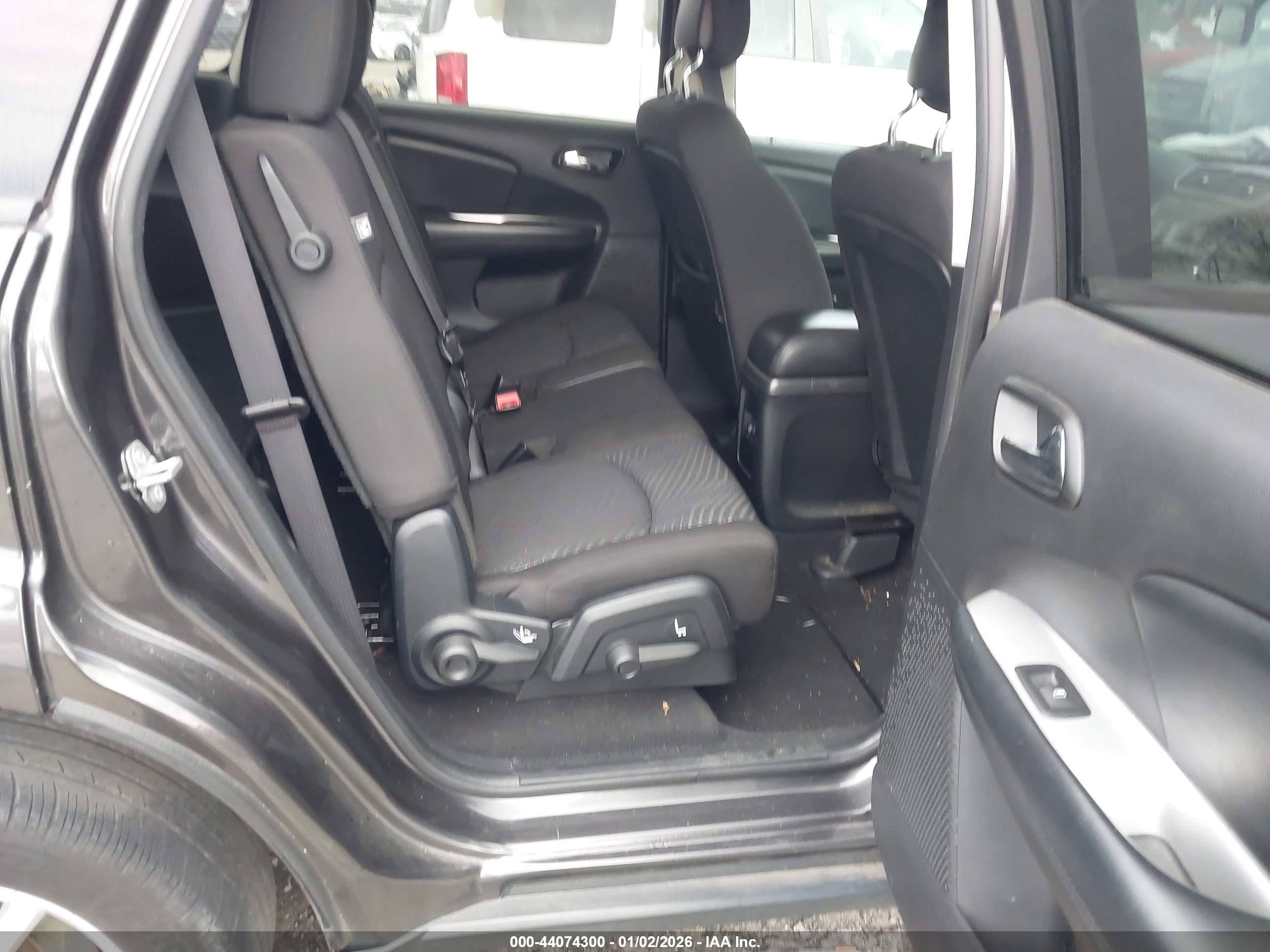 DODGE JOURNEY image 8