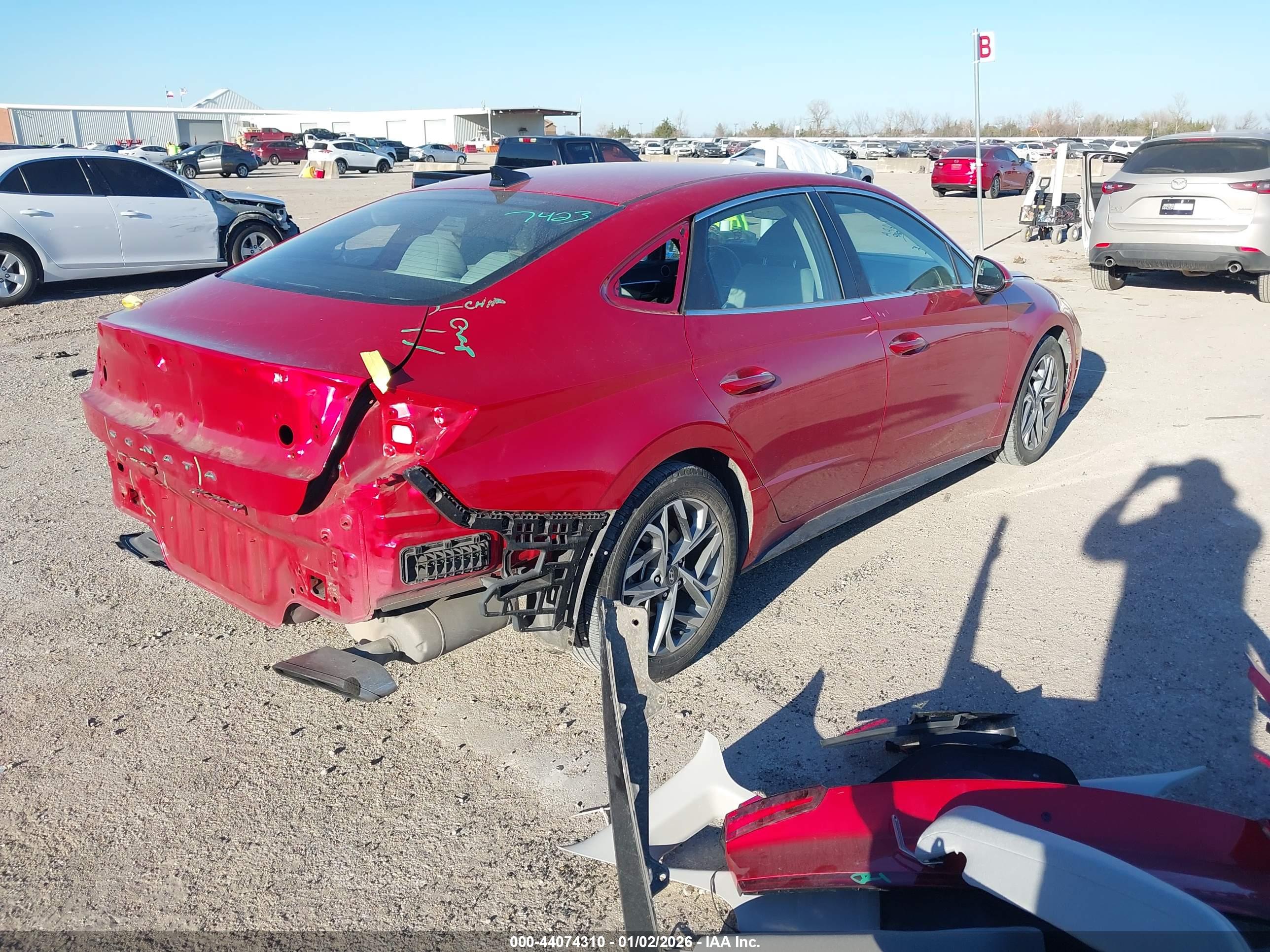 HYUNDAI SONATA image 4