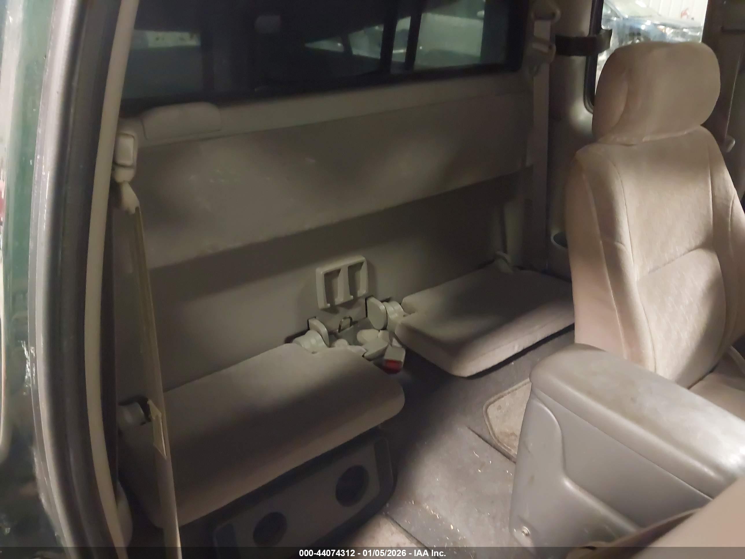 TOYOTA TACOMA image 8