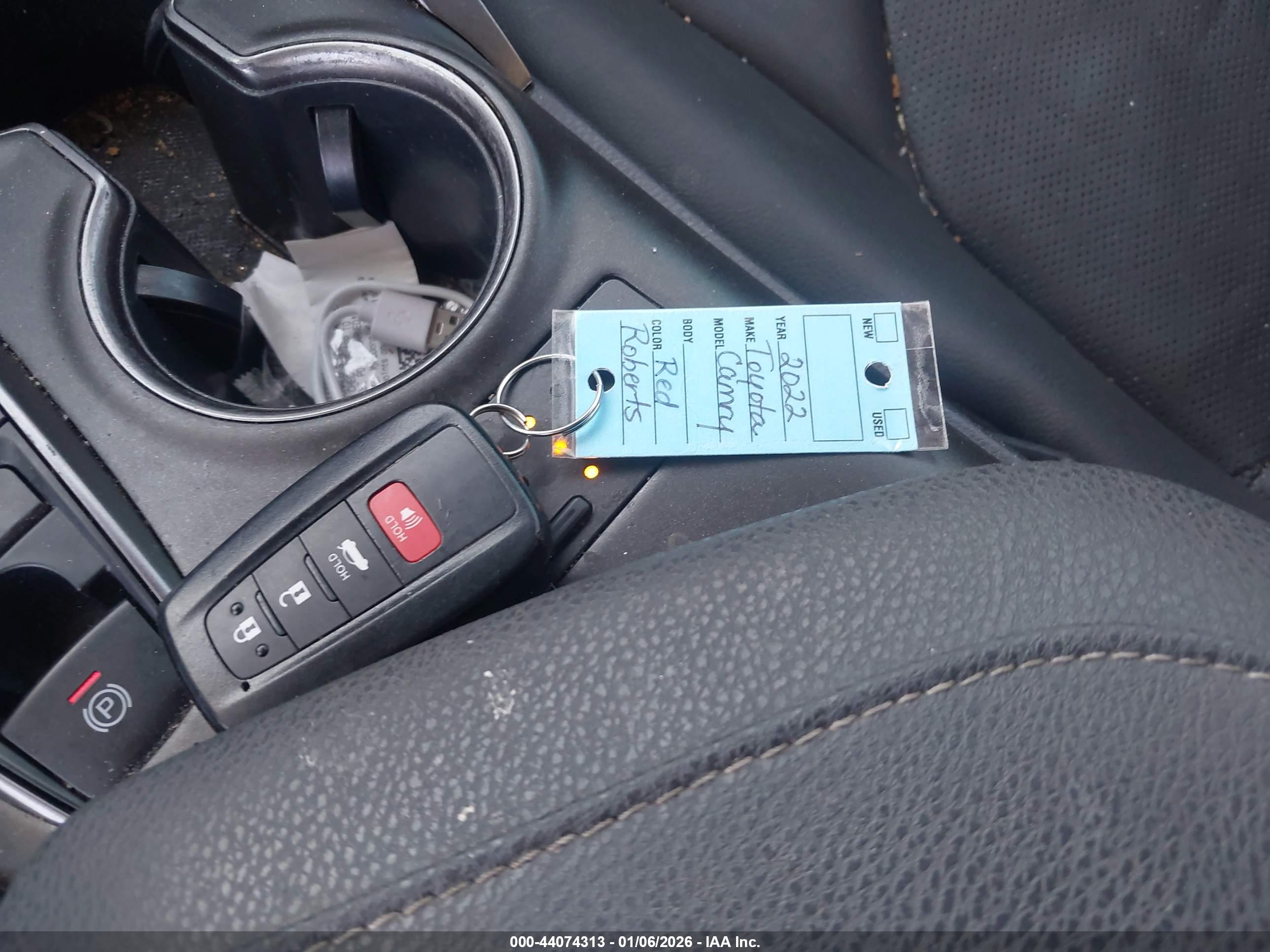 TOYOTA CAMRY image 11