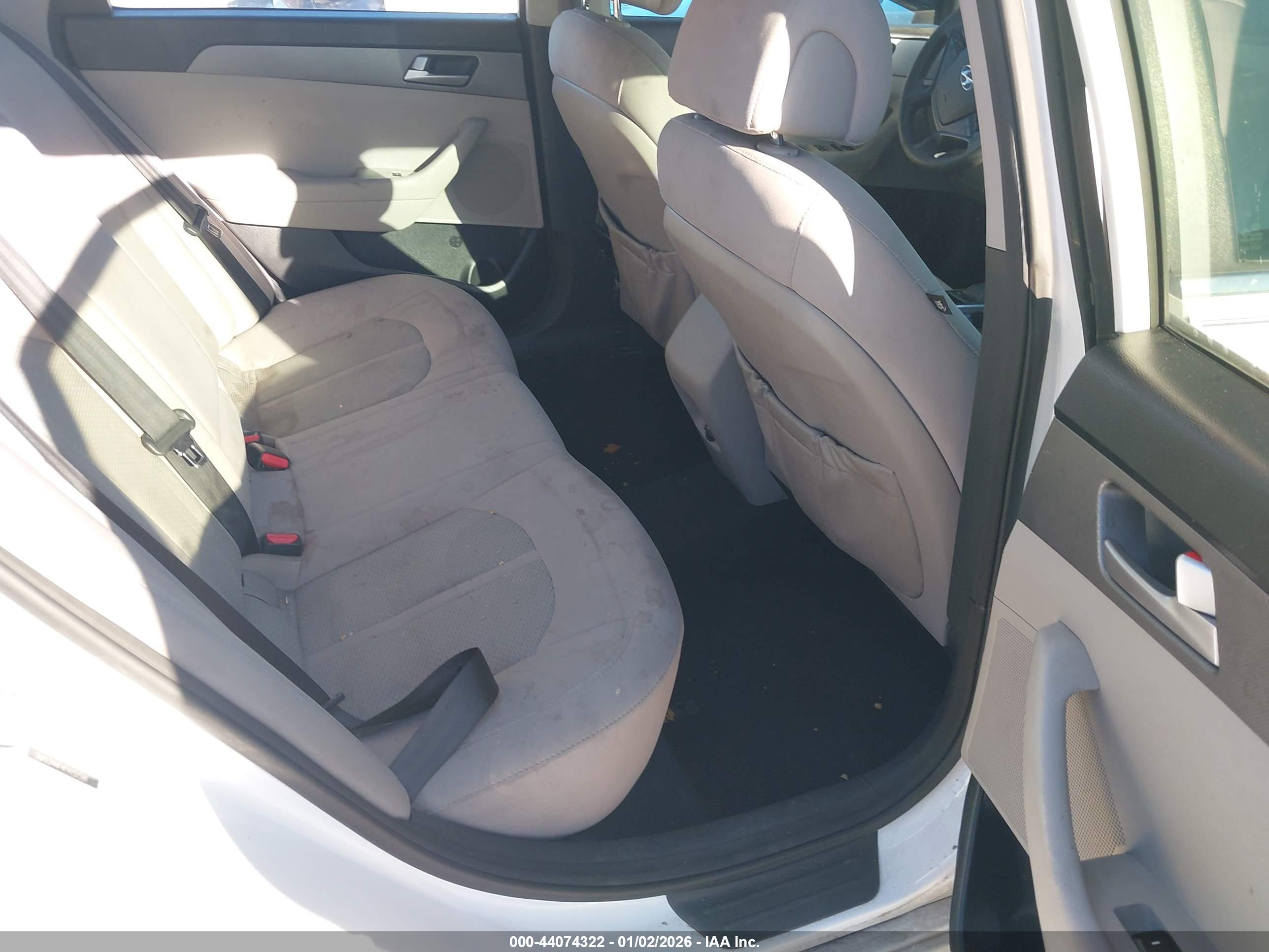 HYUNDAI SONATA image 8