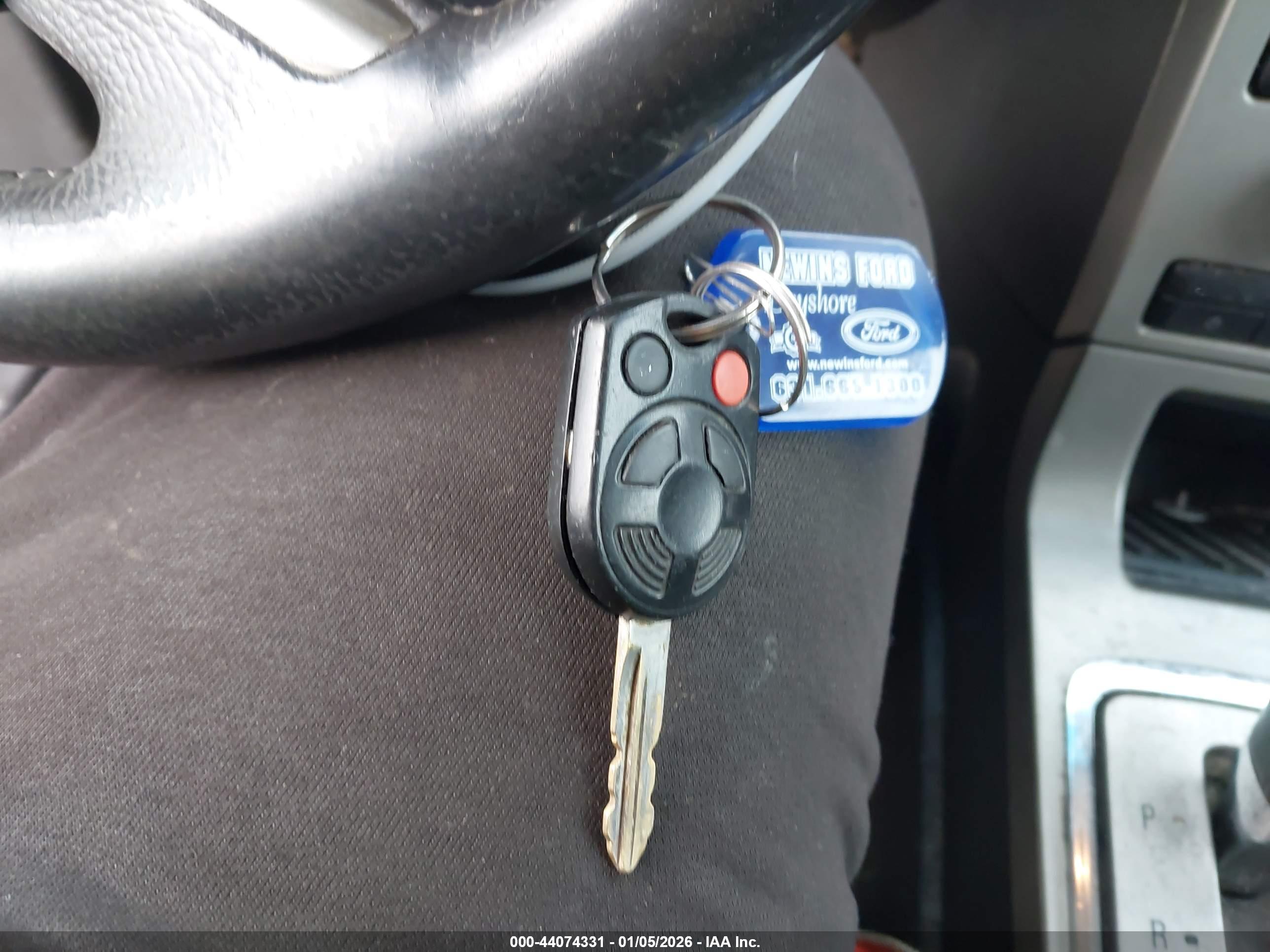 FORD FLEX image 11