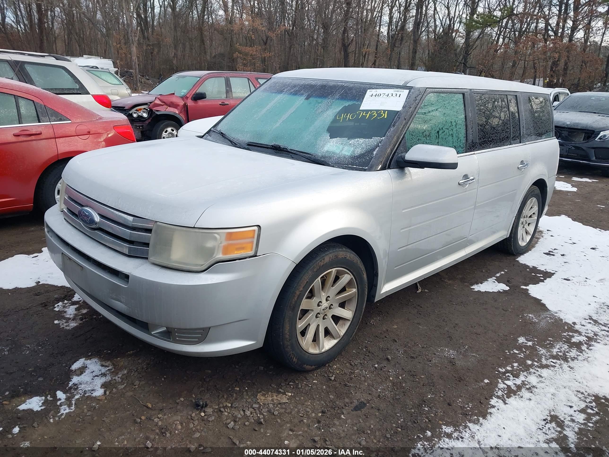 FORD FLEX image 2