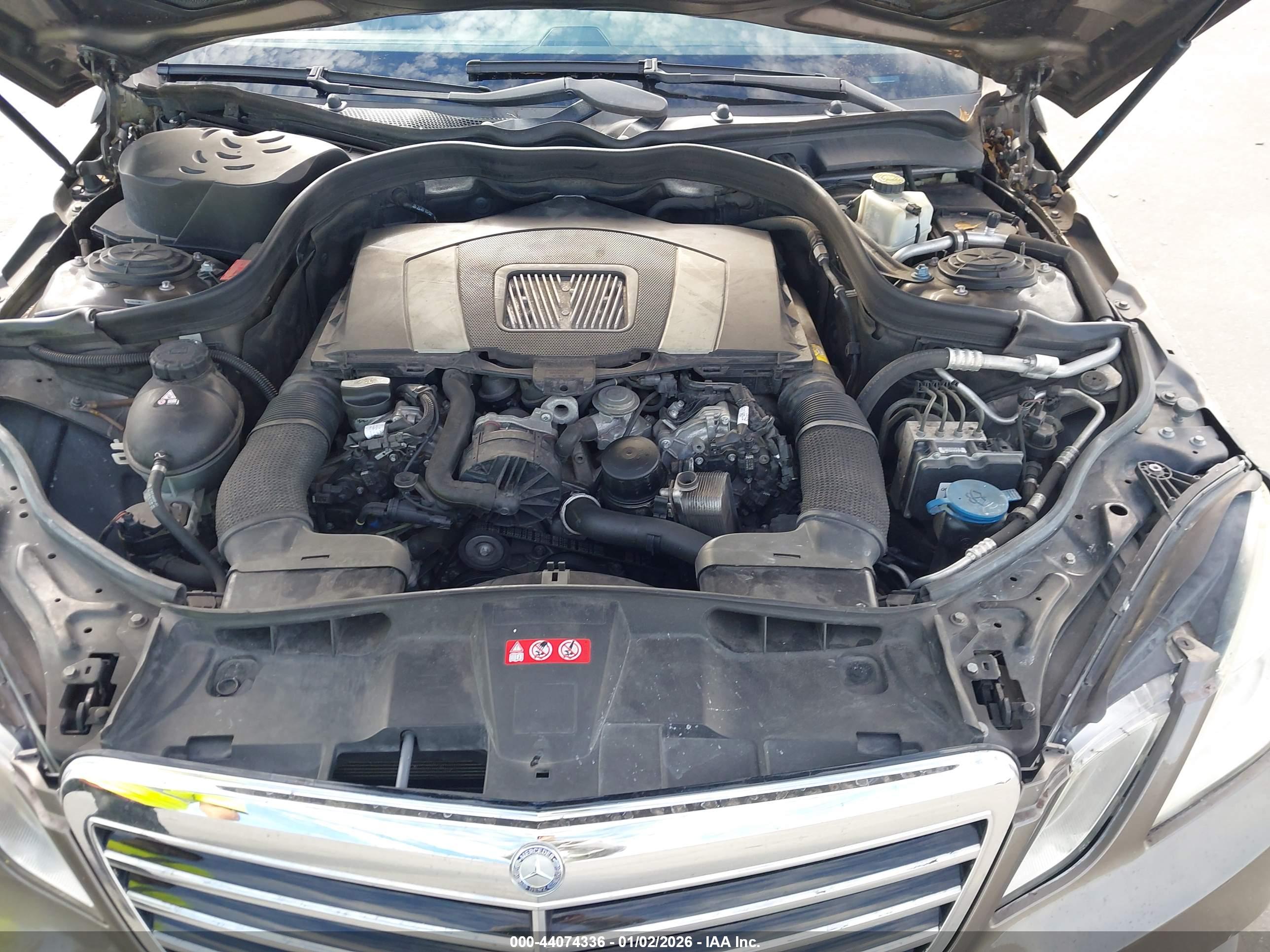 MERCEDES-BENZ E image 10