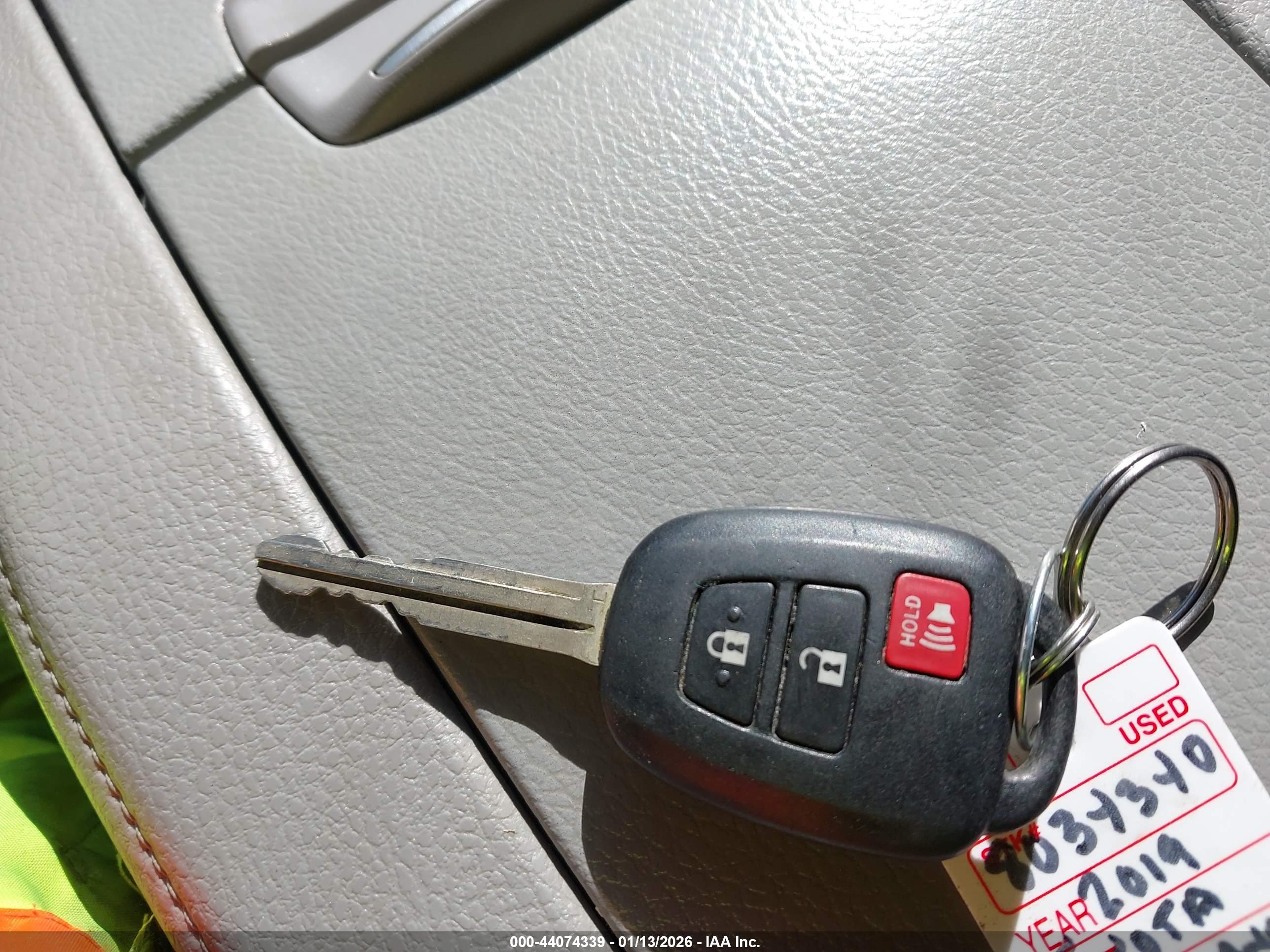 TOYOTA HIGHLANDER image 11